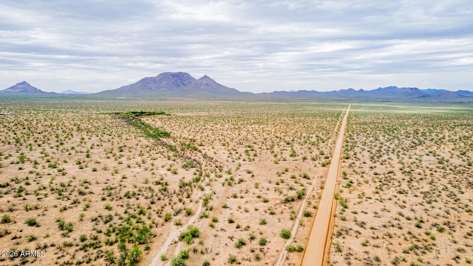 HAYHOOK RANCH - Land
