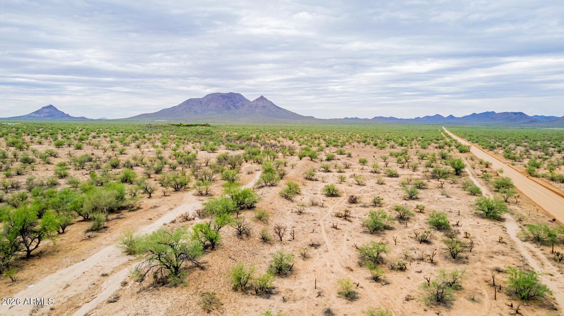 HAYHOOK RANCH - Land