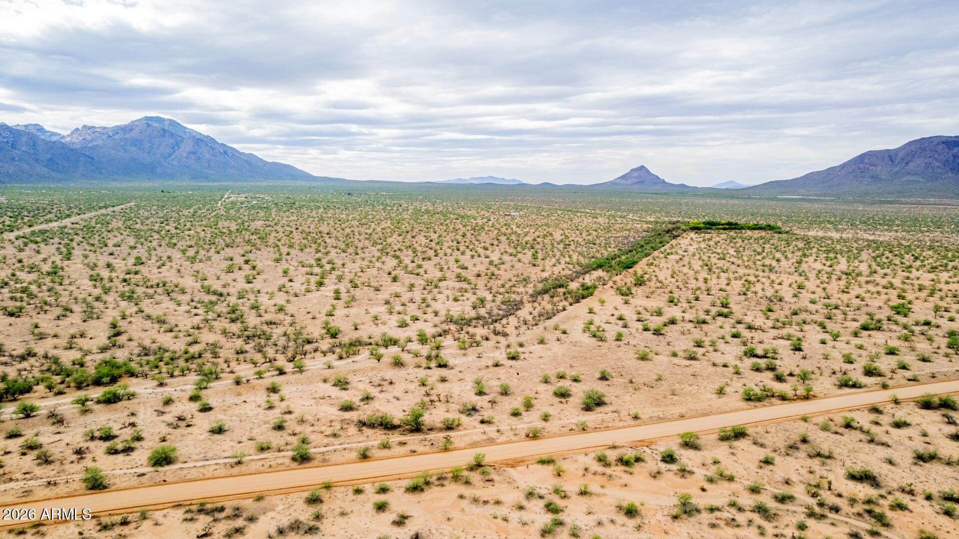HAYHOOK RANCH - Land