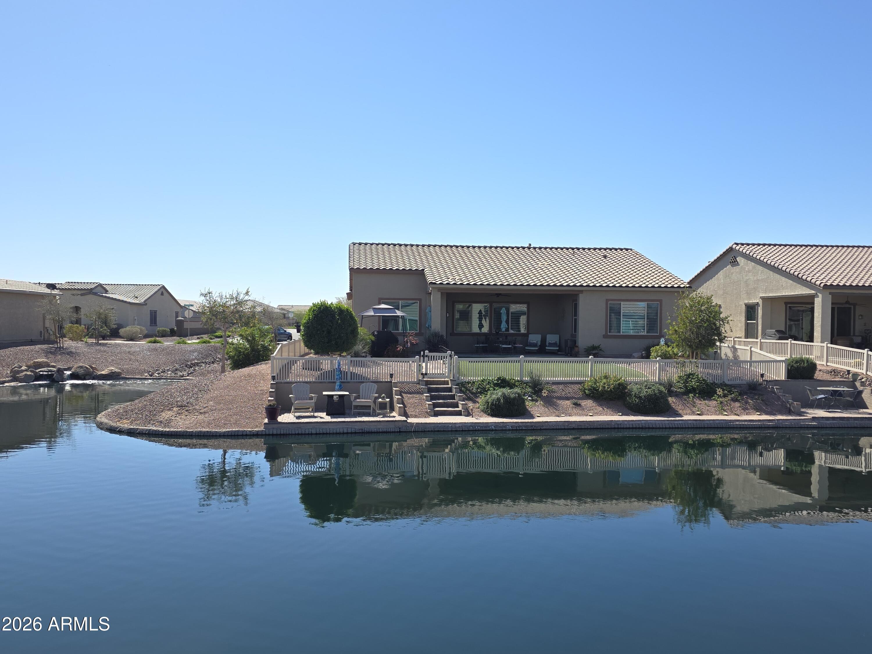 42024 W ROSEWOOD Lane