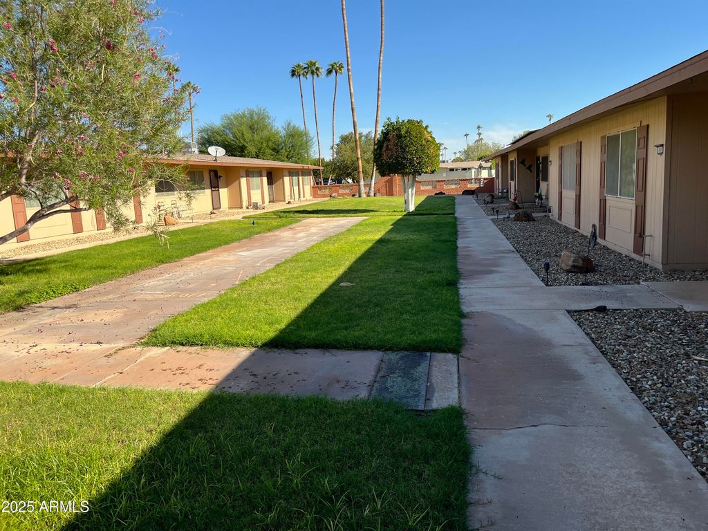 Photo of 10889 W Santa Fe Drive, Sun City, AZ 85351 (MLS # 6931494)