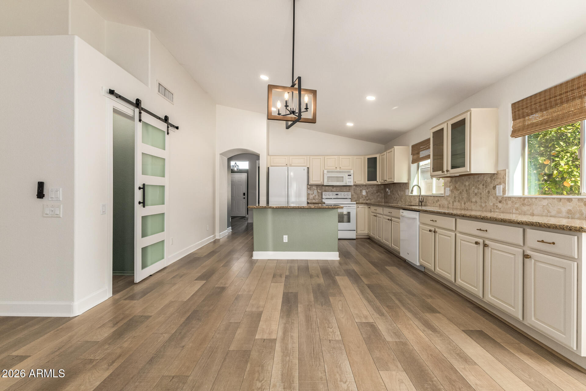 6710 S FOUR PEAKS Place