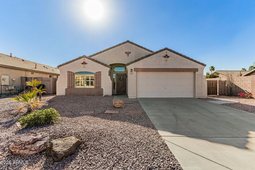 Photo of 6710 S Four Peaks Place, Chandler, AZ 85249 (MLS # 6994571)