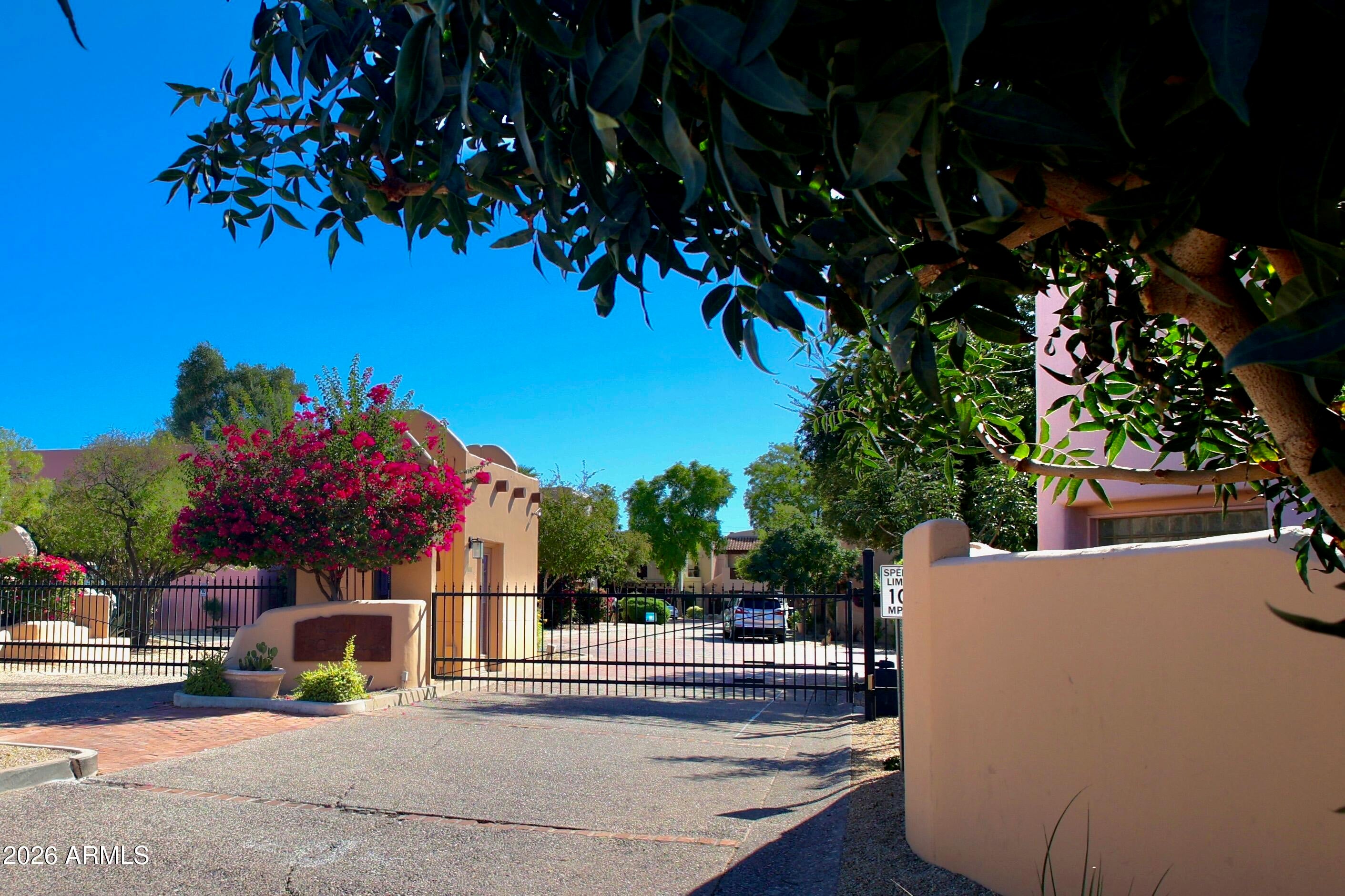 6411 S RIVER Drive 44