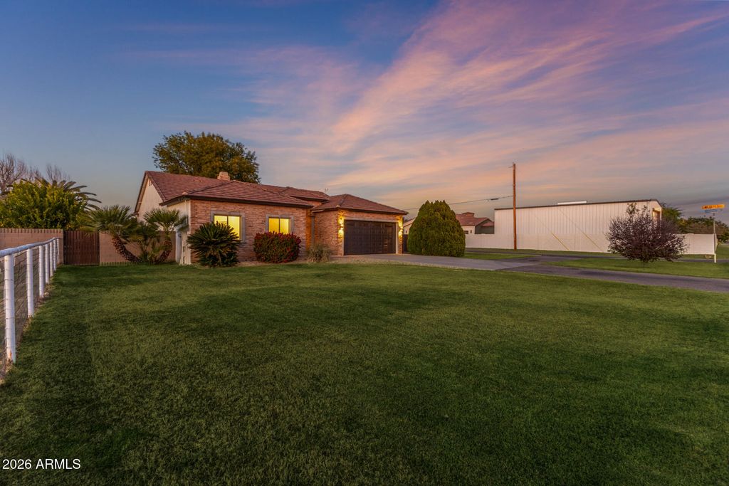Photo of 24716 S 140th Street, Chandler, AZ 85249 (MLS # 6968051)