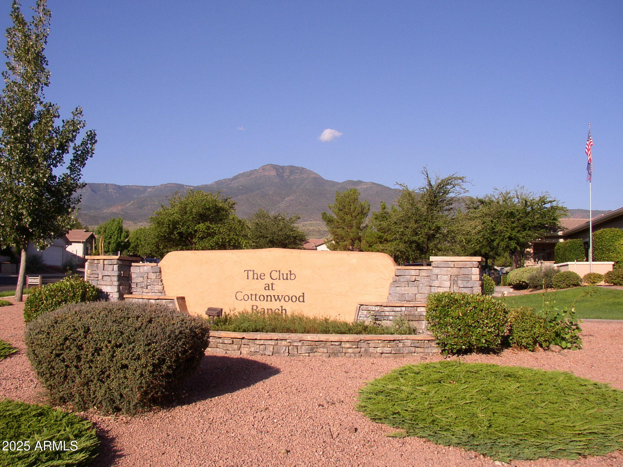 2235 W TRAIL BLAZER Drive W