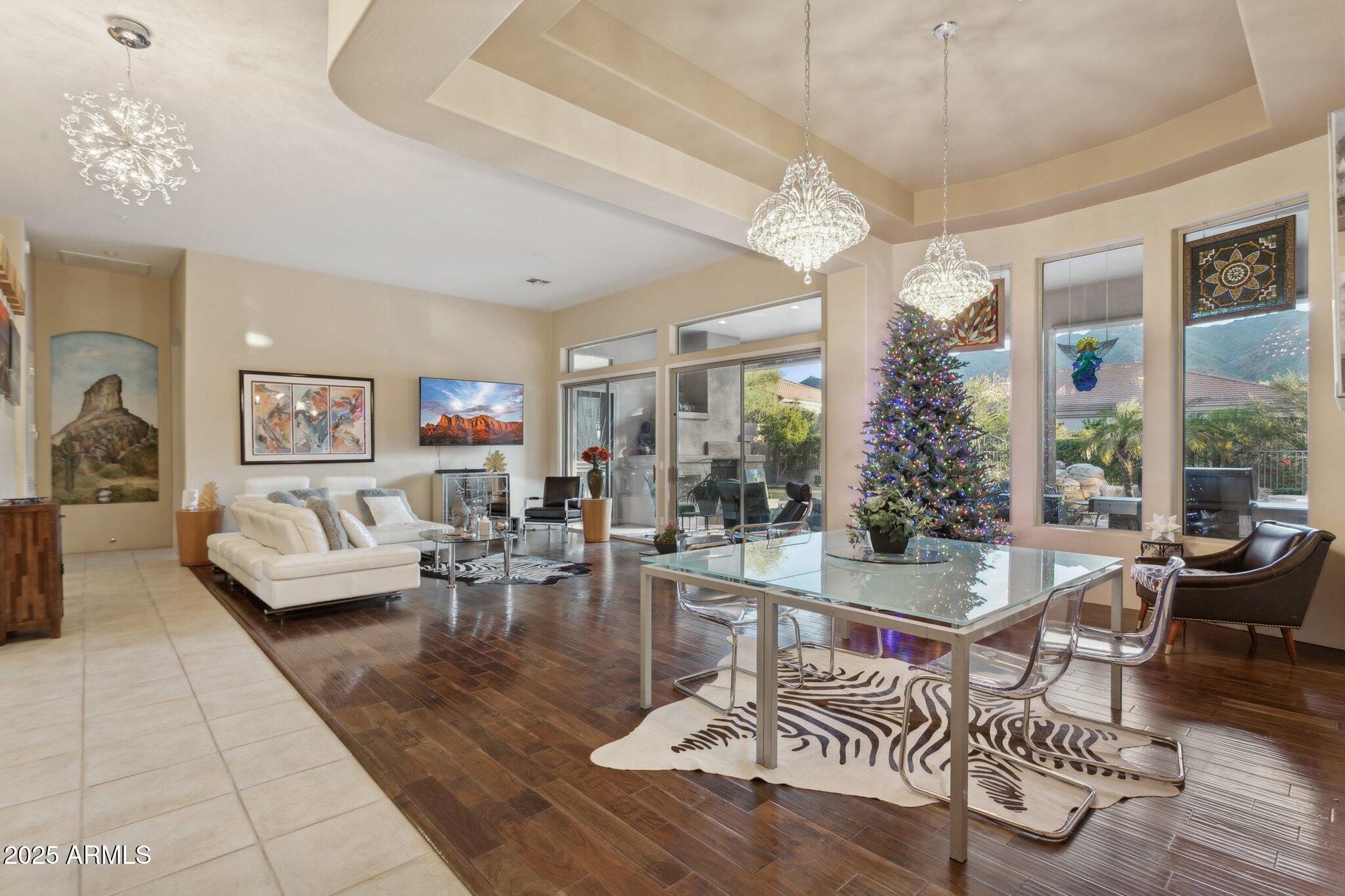 11935 E PARKVIEW Lane