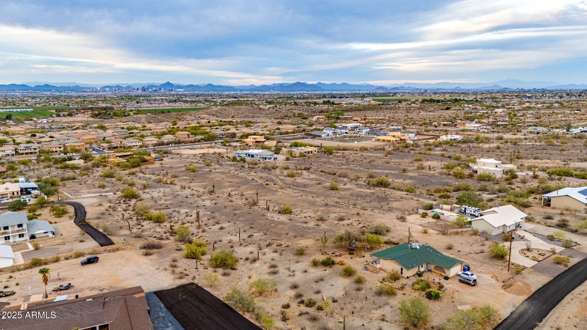 2403 W LODGE Drive -
