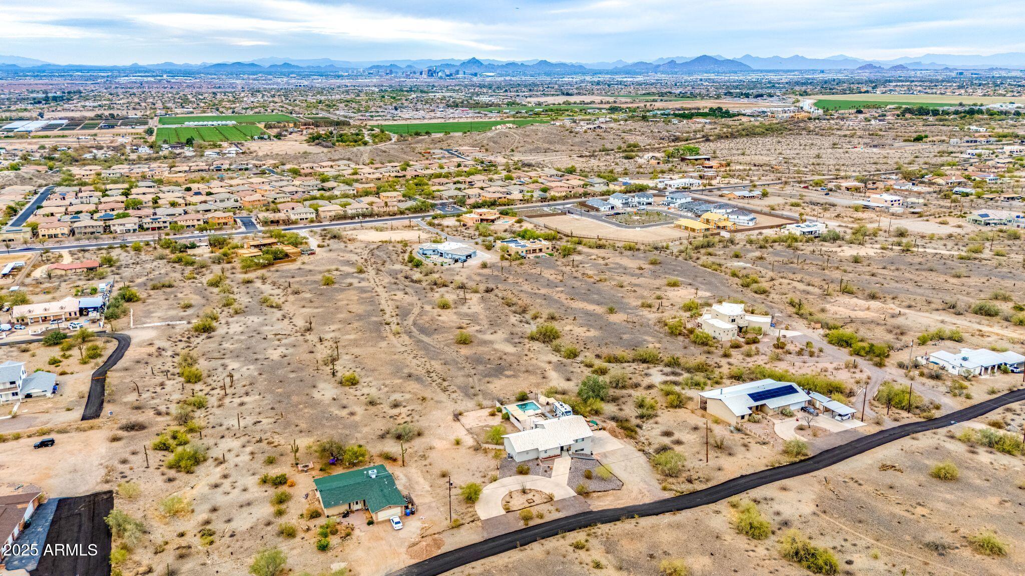2403 W LODGE Drive -