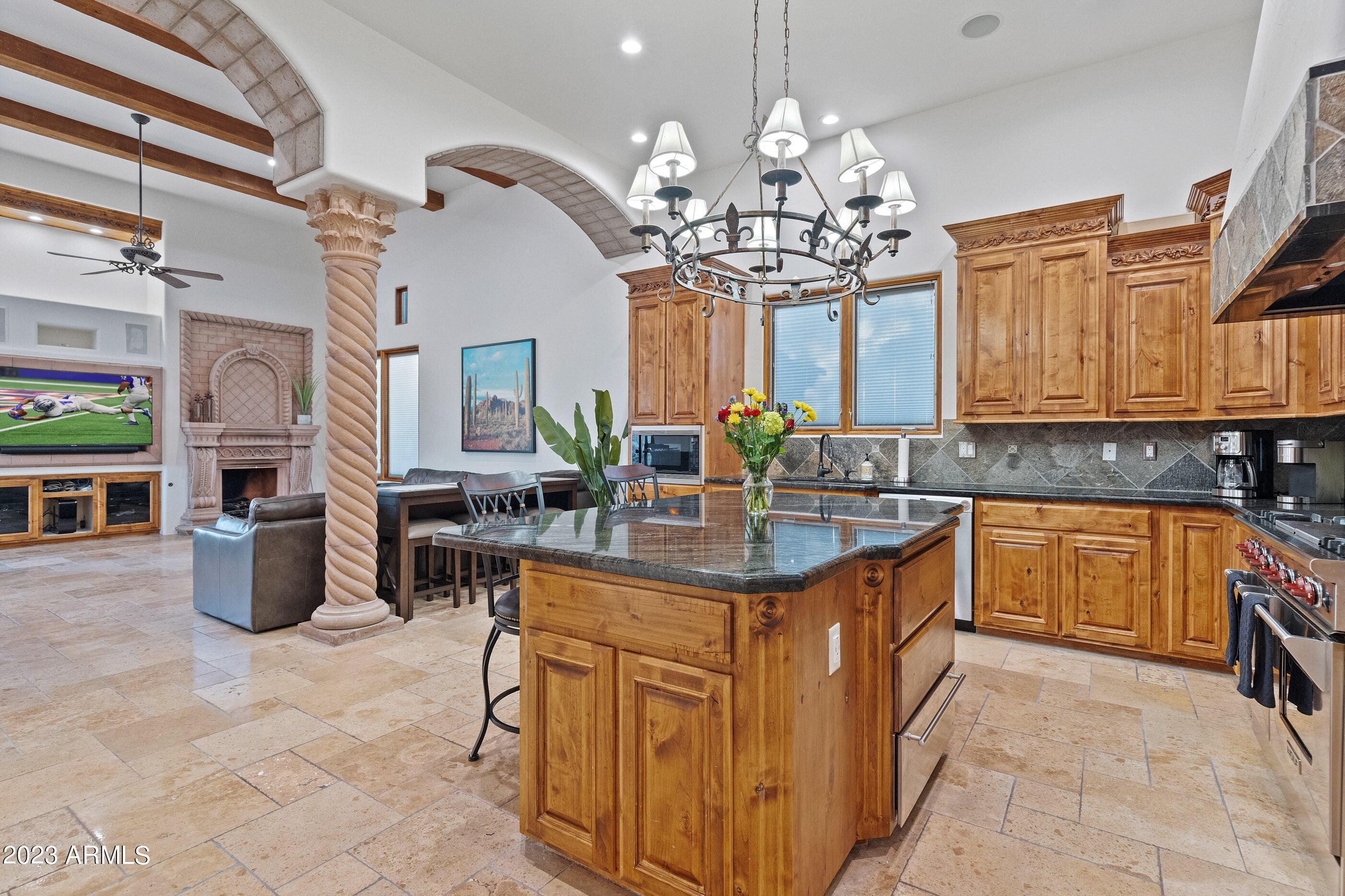 5529 W PINNACLE HILL Drive