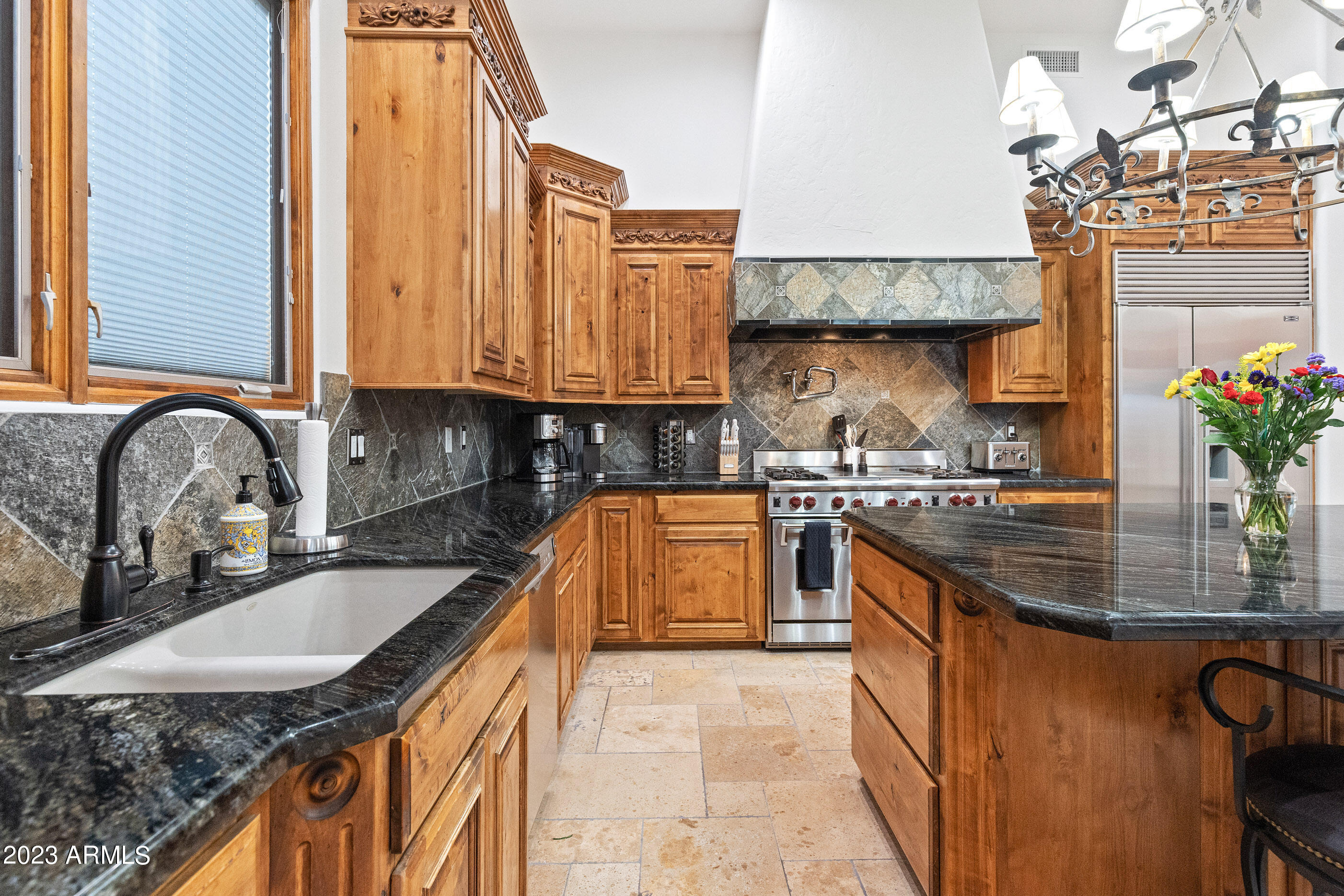 5529 W PINNACLE HILL Drive