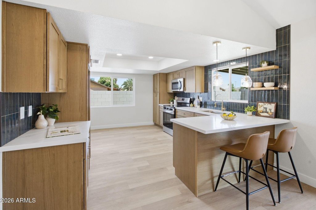 Photo of 4605 W Echo Lane, Glendale, AZ 85302 (MLS # 7030267)