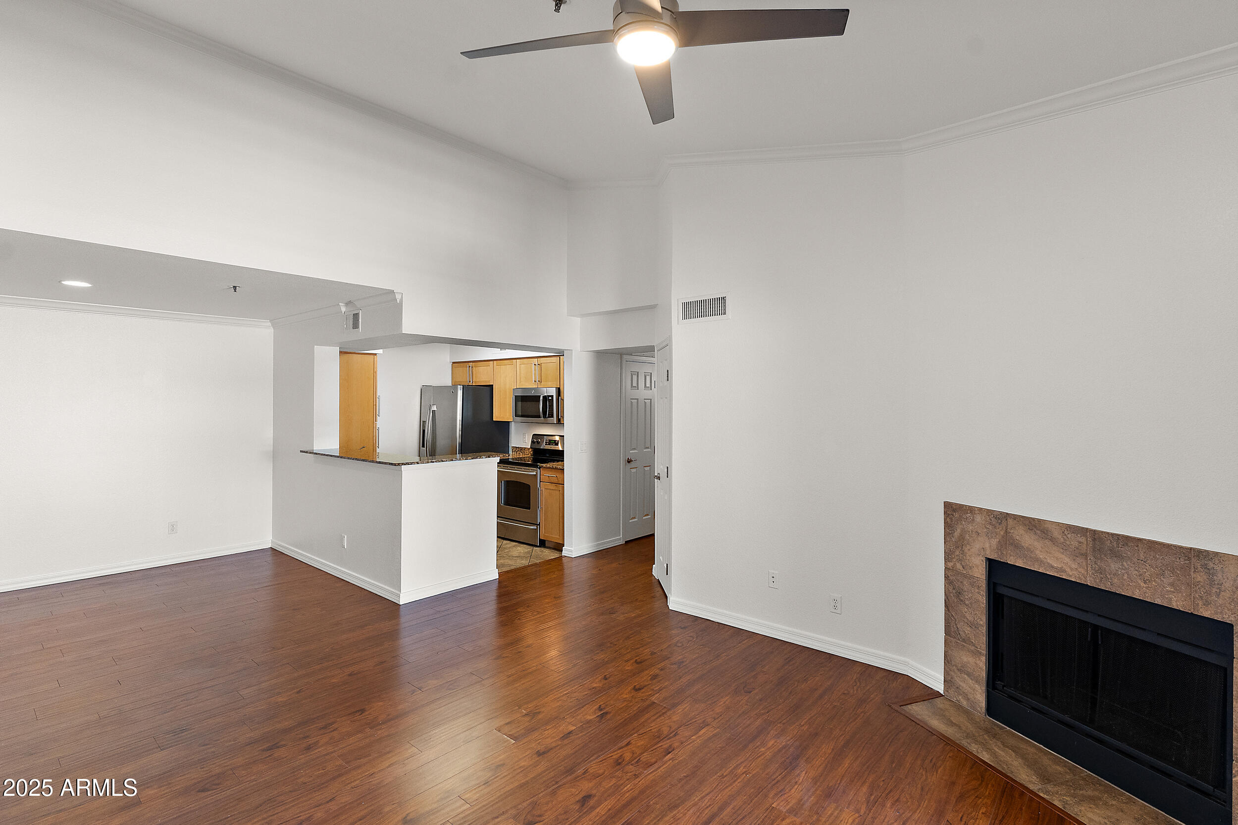 2025 E CAMPBELL Avenue 309