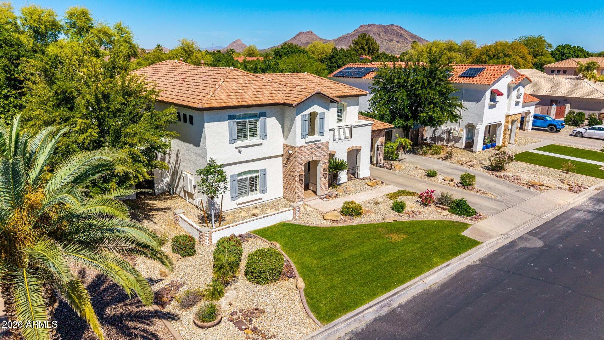 7194 W CIELO GRANDE Avenue