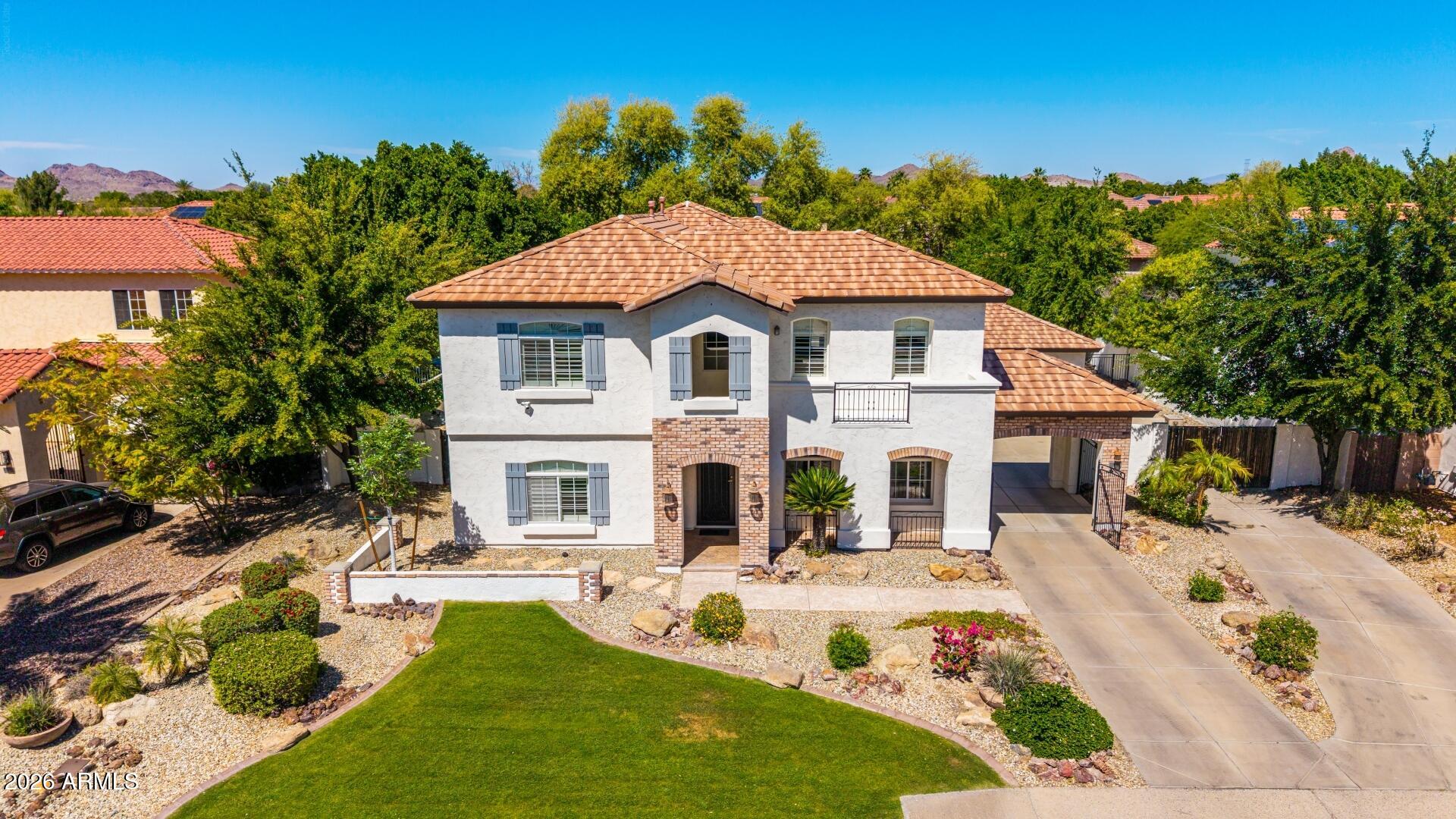 7194 W CIELO GRANDE Avenue