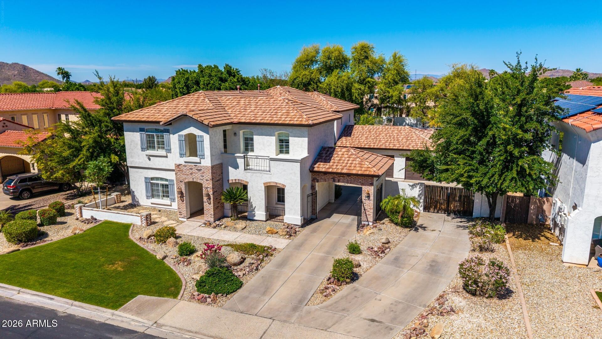 7194 W CIELO GRANDE Avenue