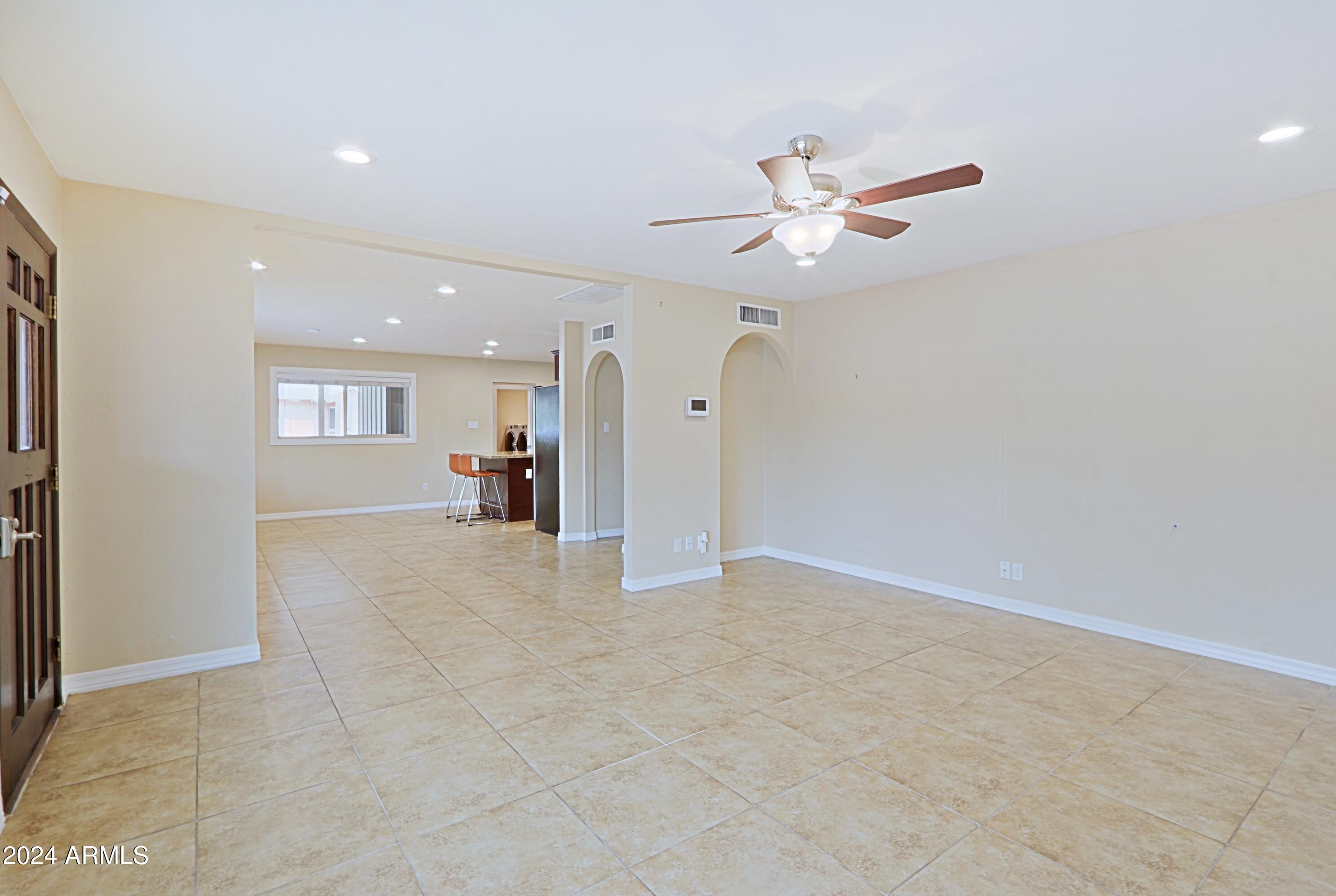 8201 E MONTECITO Avenue