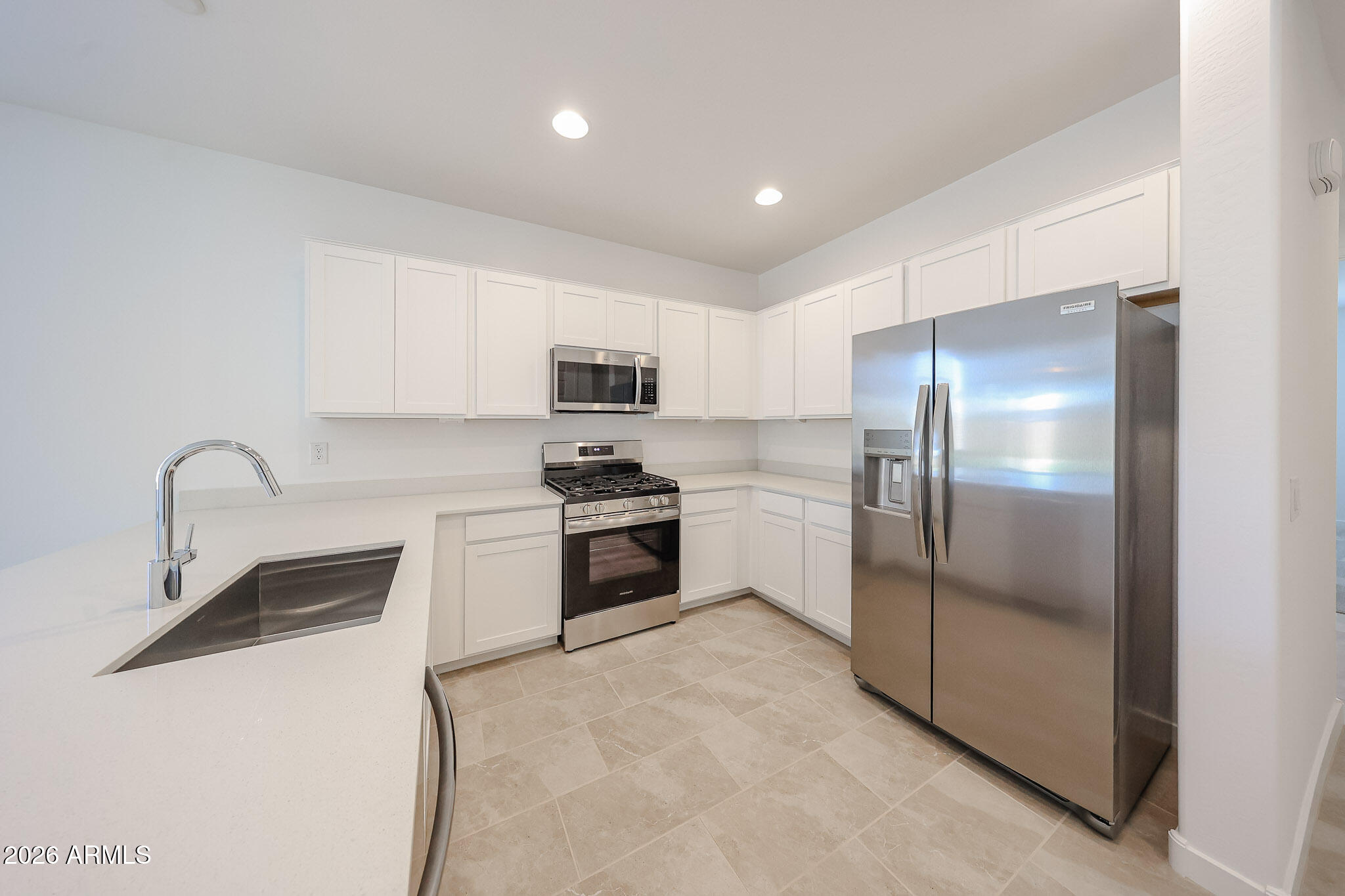 17351 W GRAY FOX Trail