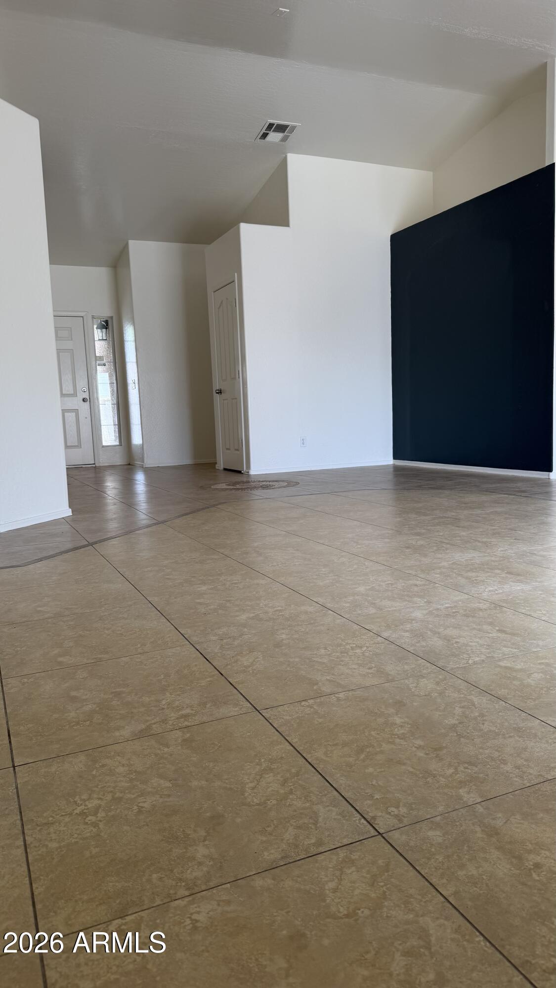 2828 W BOWKER Street