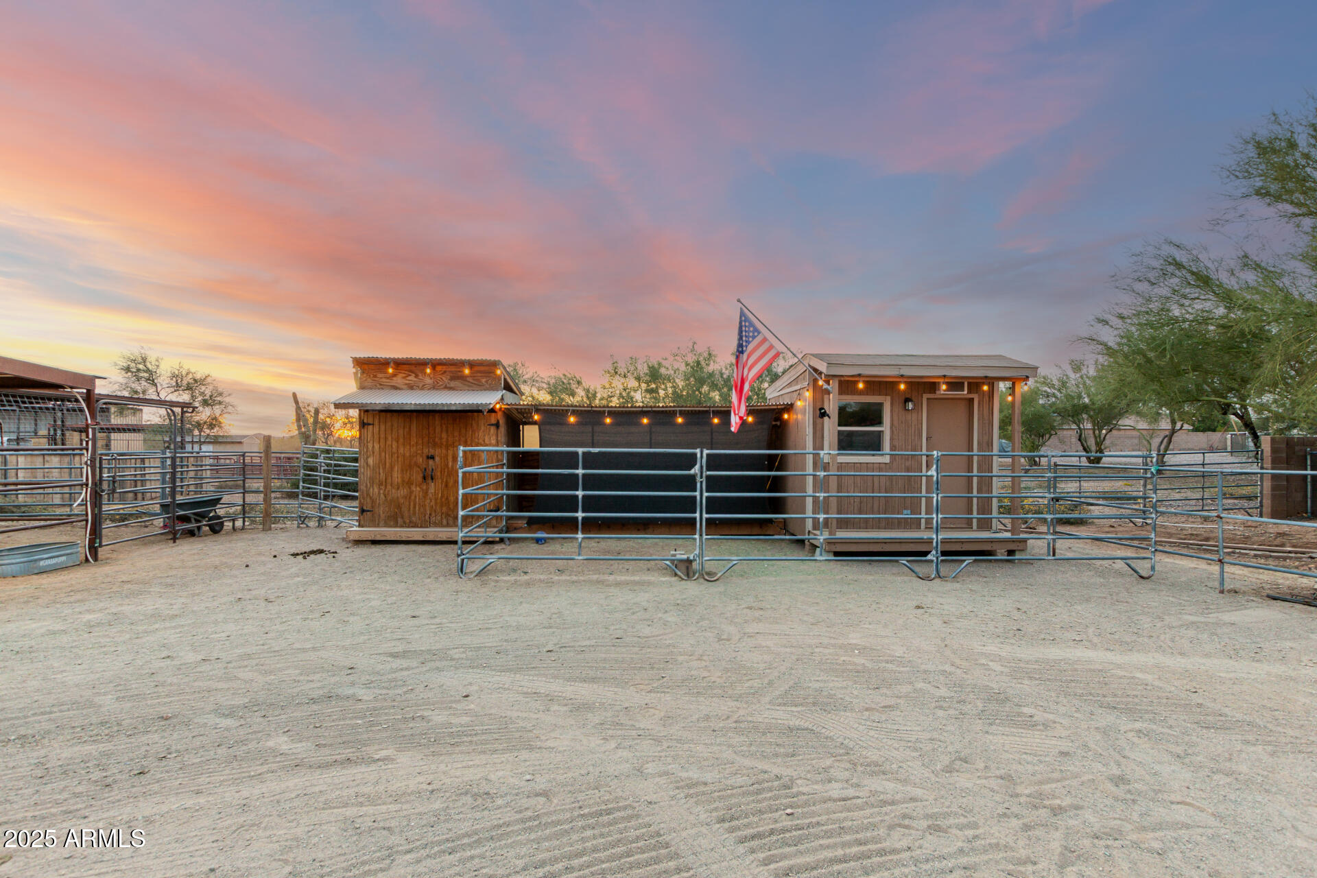 1939 E Primrose Path