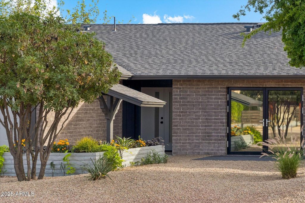 Photo of 8113 E Arlington Road, Scottsdale, AZ 85250 (MLS # 6943513)