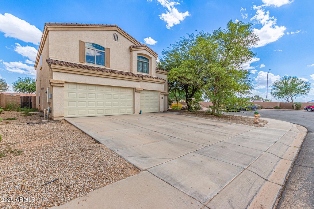 Photo of 2016 N Ensenada Lane, Casa Grande, AZ 85122 (MLS # 6919388)