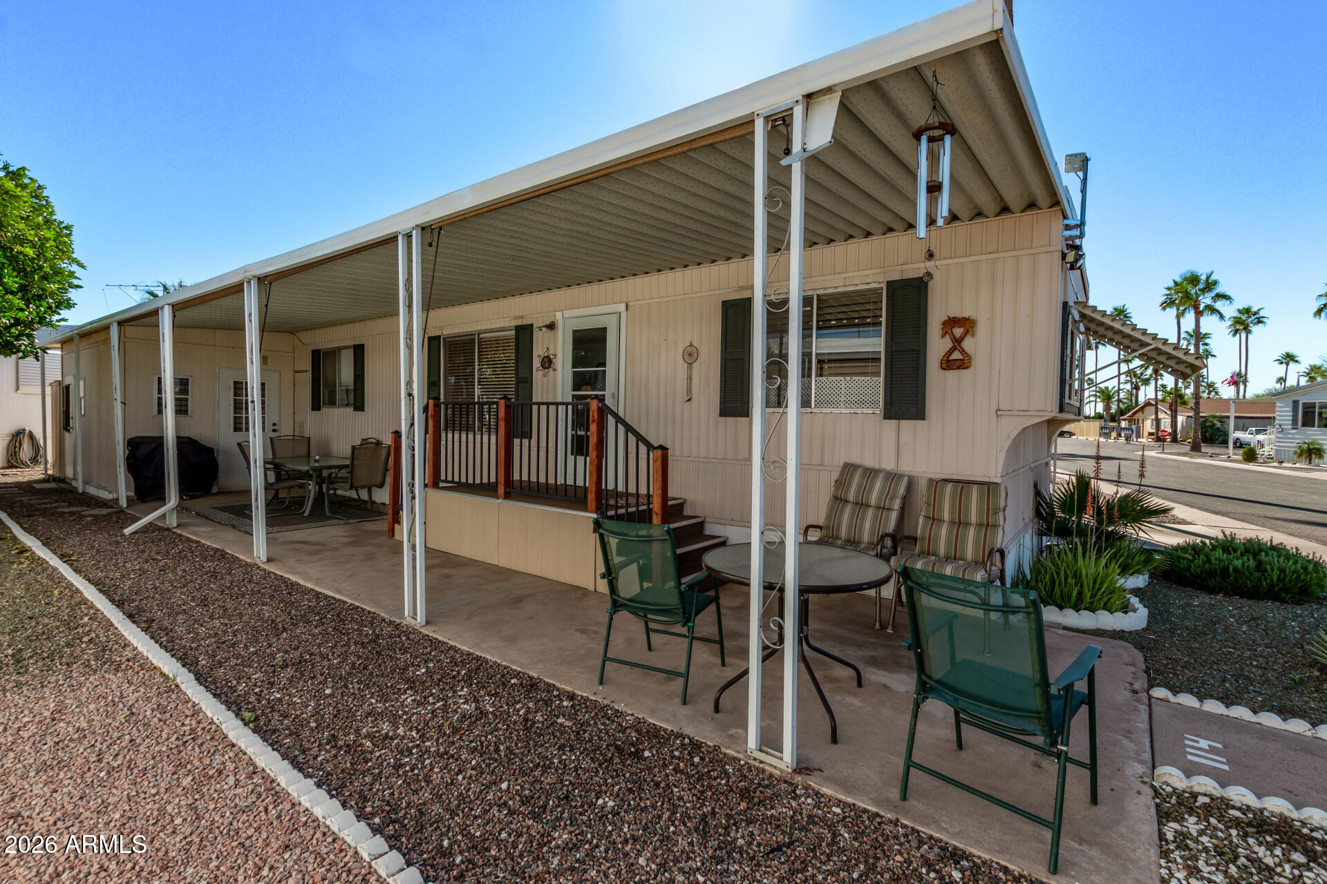 11425 E UNIVERSITY Drive 114