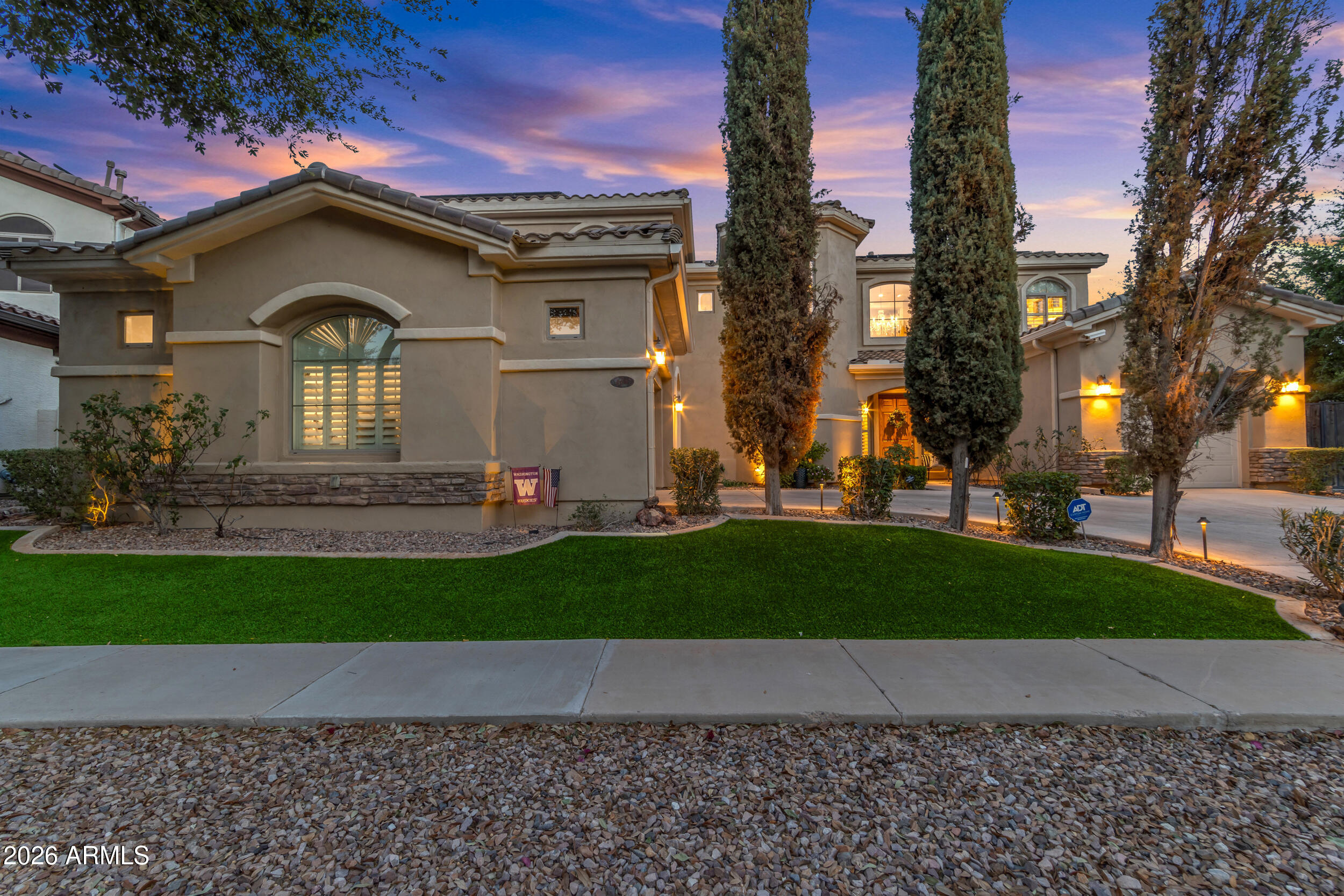 4611 E DESPERADO Road