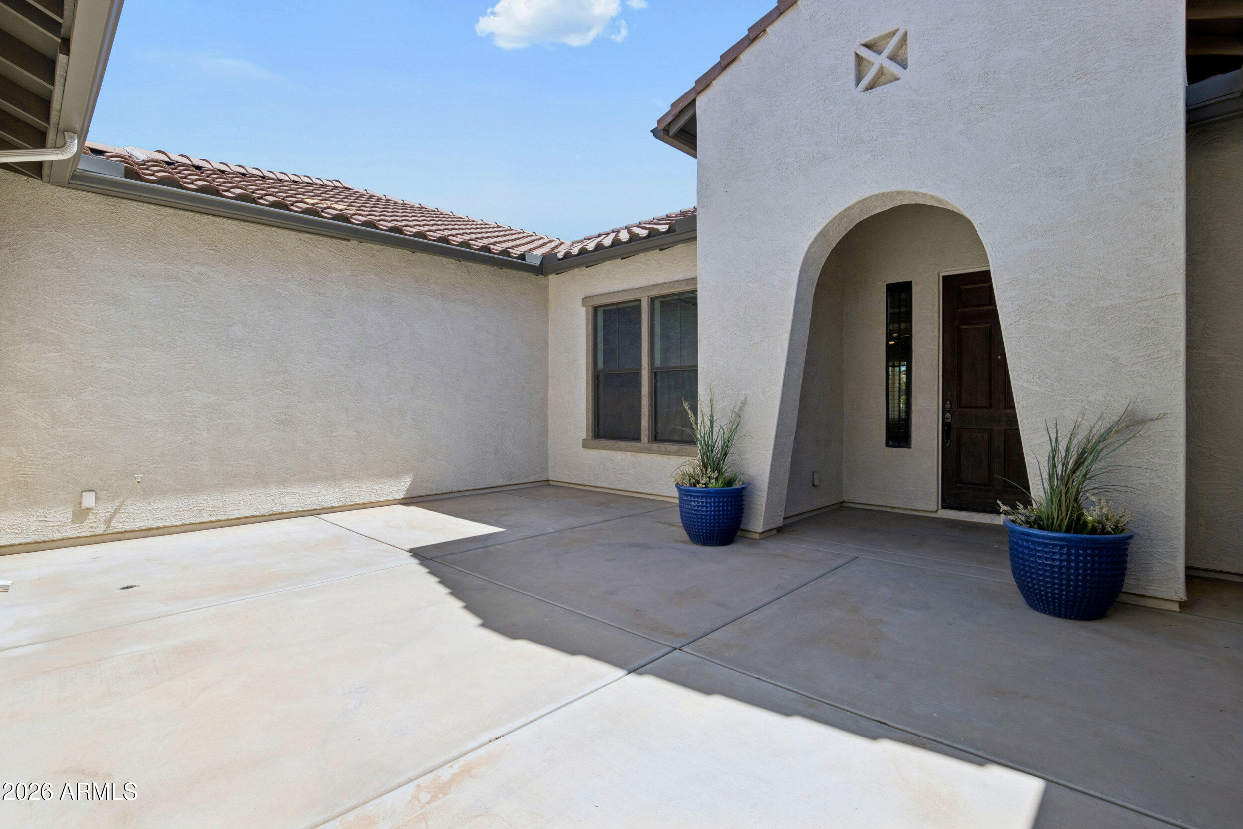 3153 E RED OAK Court