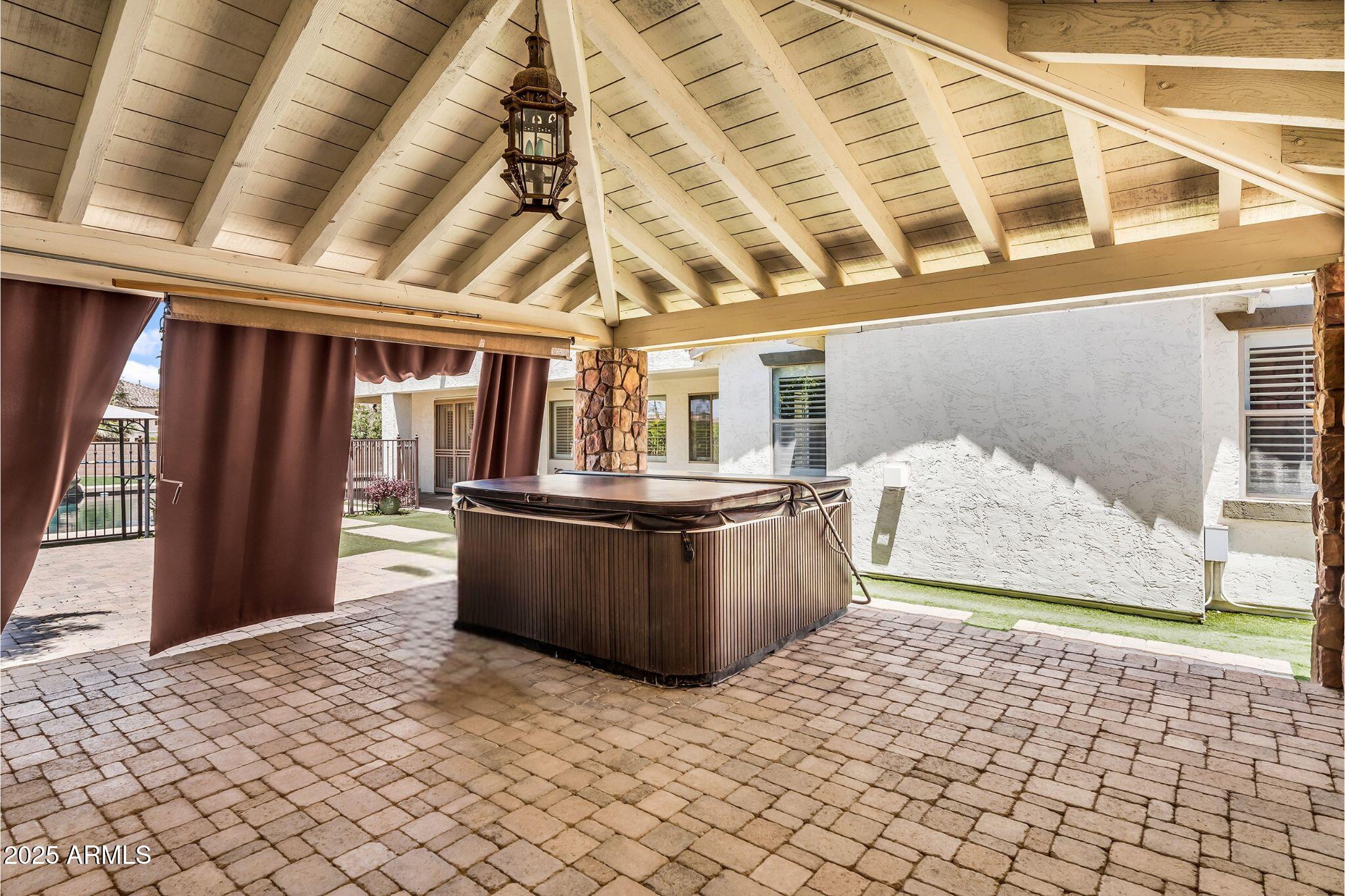 1755 E TONTO Drive