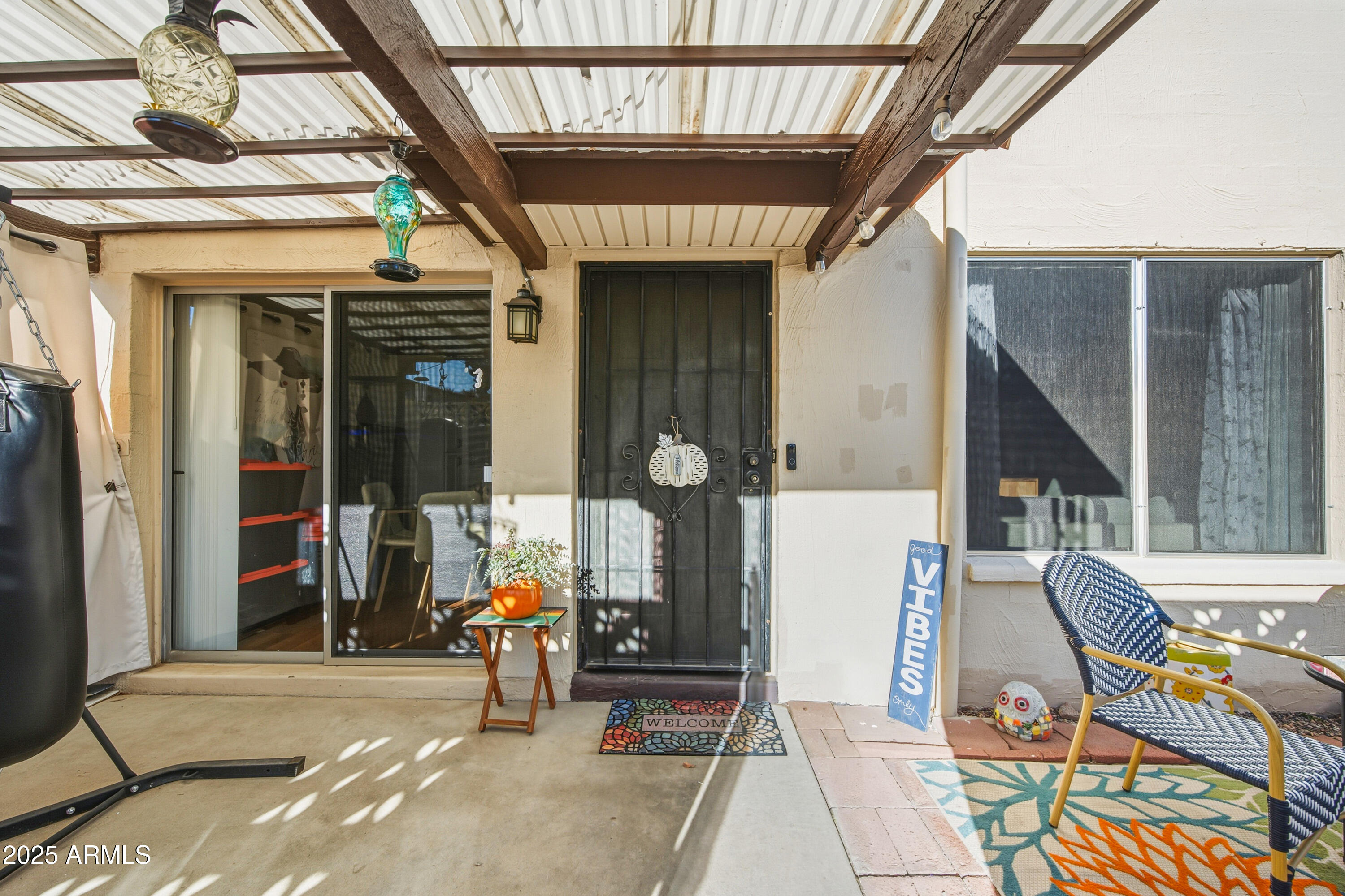 834 E JOAN D ARC Avenue