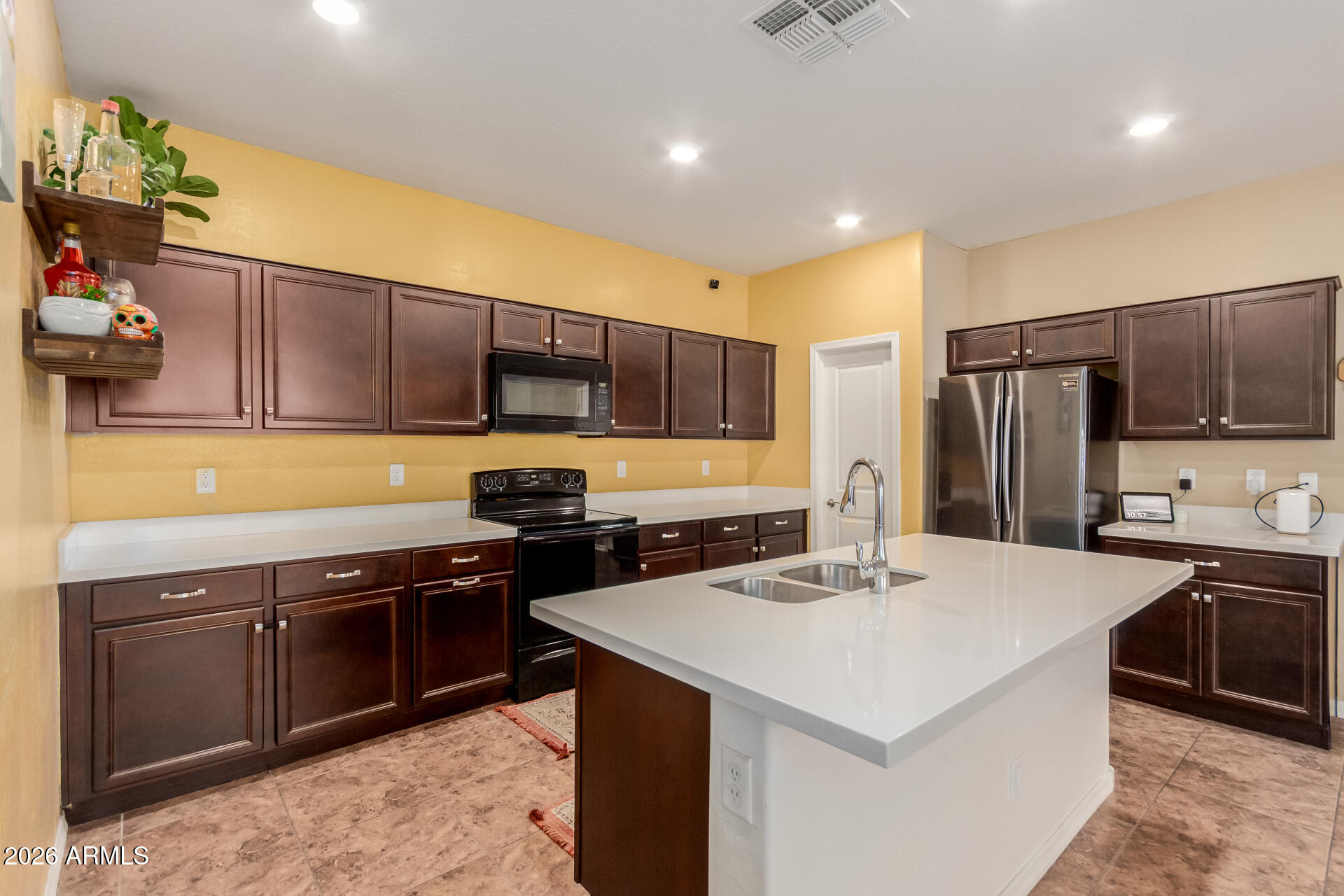 8757 W JEFFERSON Street