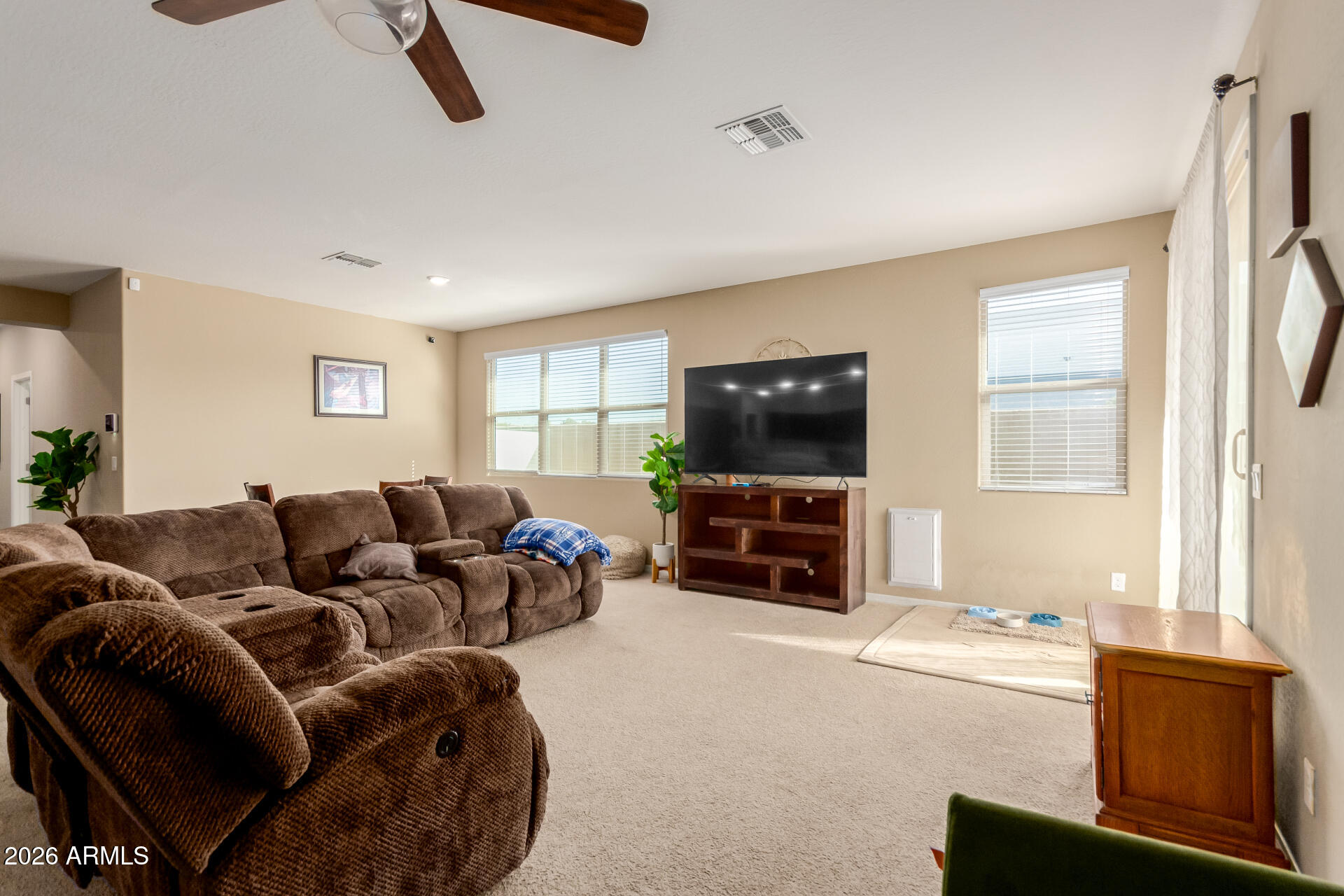 8757 W JEFFERSON Street