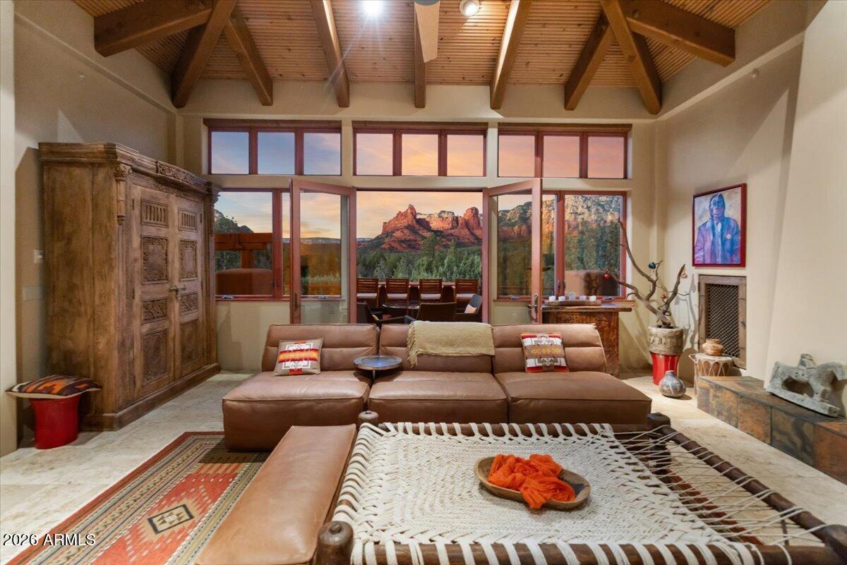 Properties 99 Painted Cliffs Drive