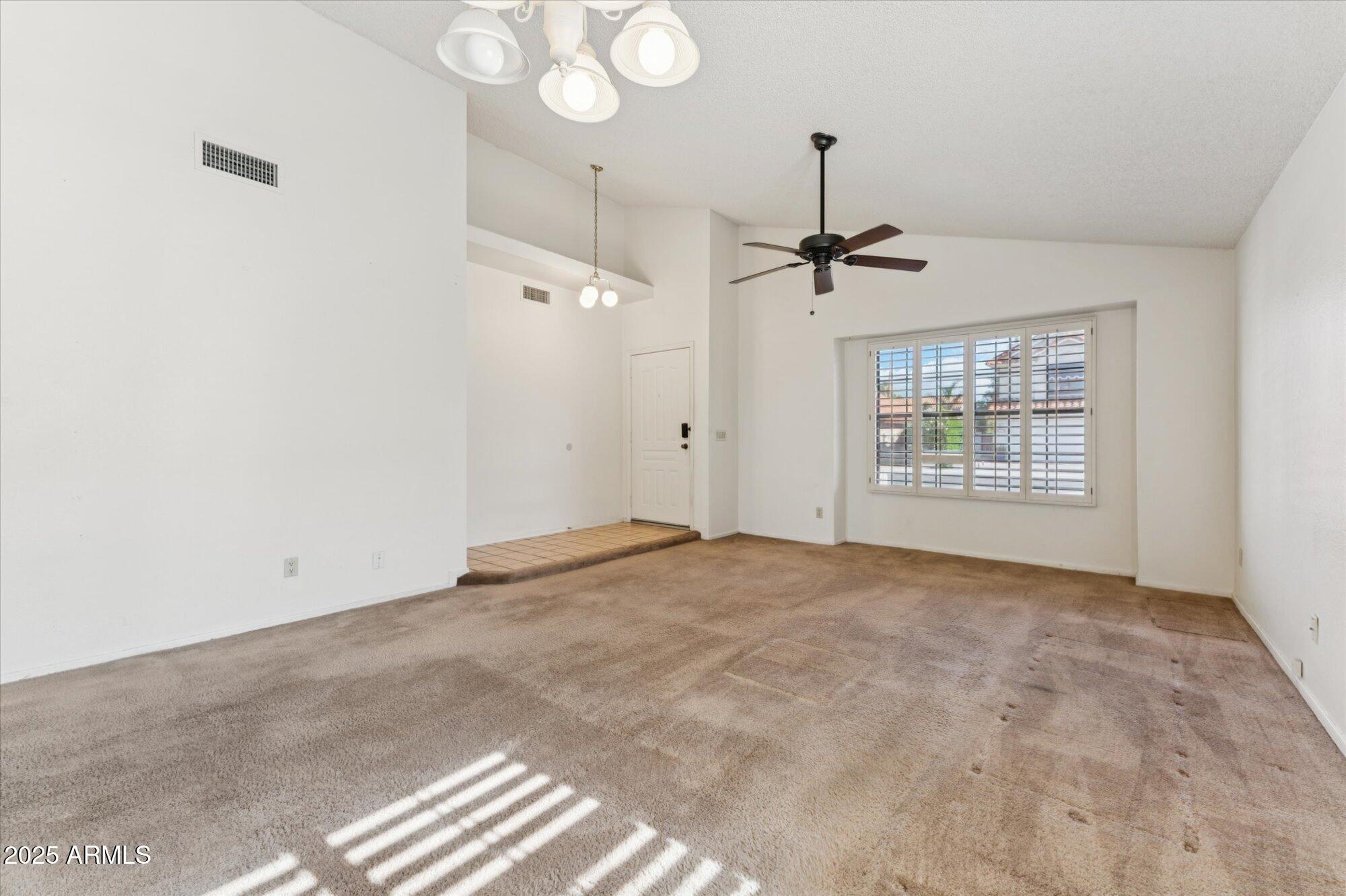 6719 W SACK Drive