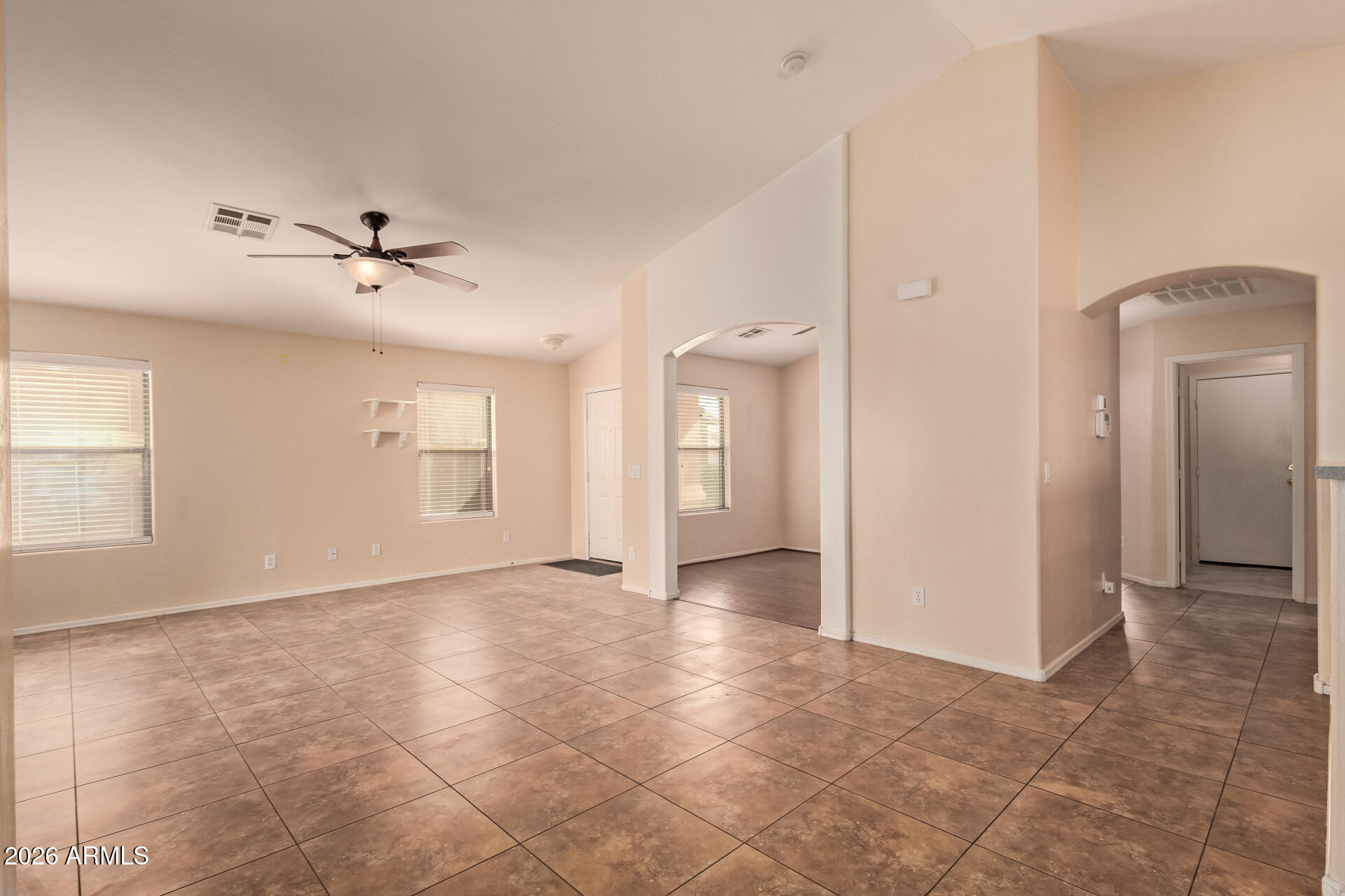 45652 W WINDMILL Drive