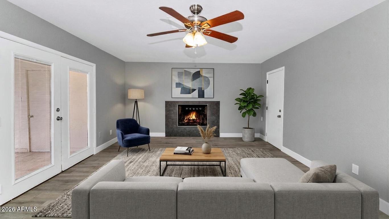 4017 W GROVERS Avenue