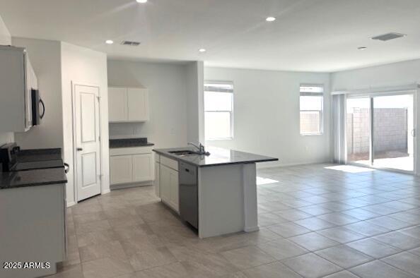 544 N 14TH Drive