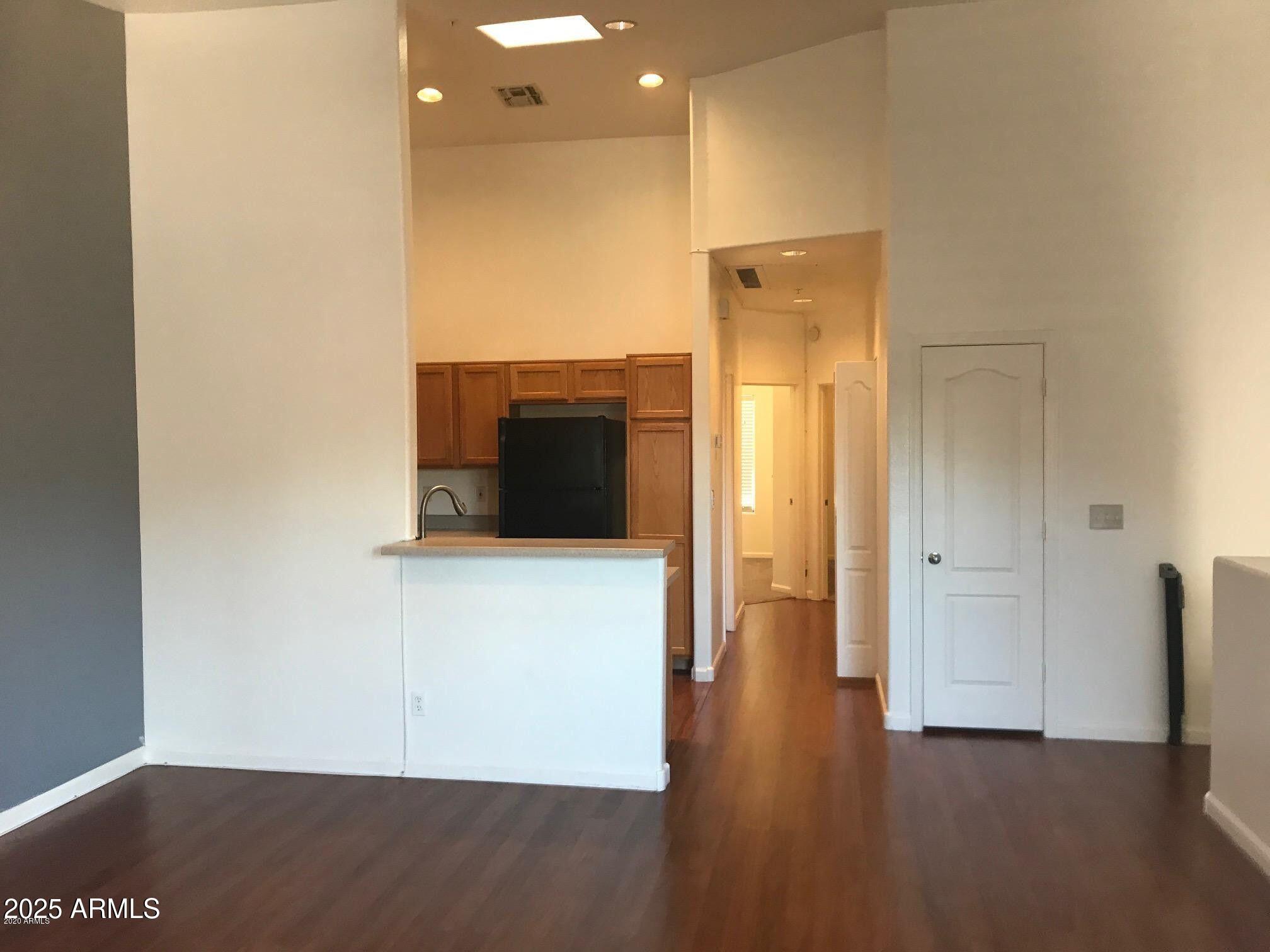 1406 W Emerald Avenue Unit 115