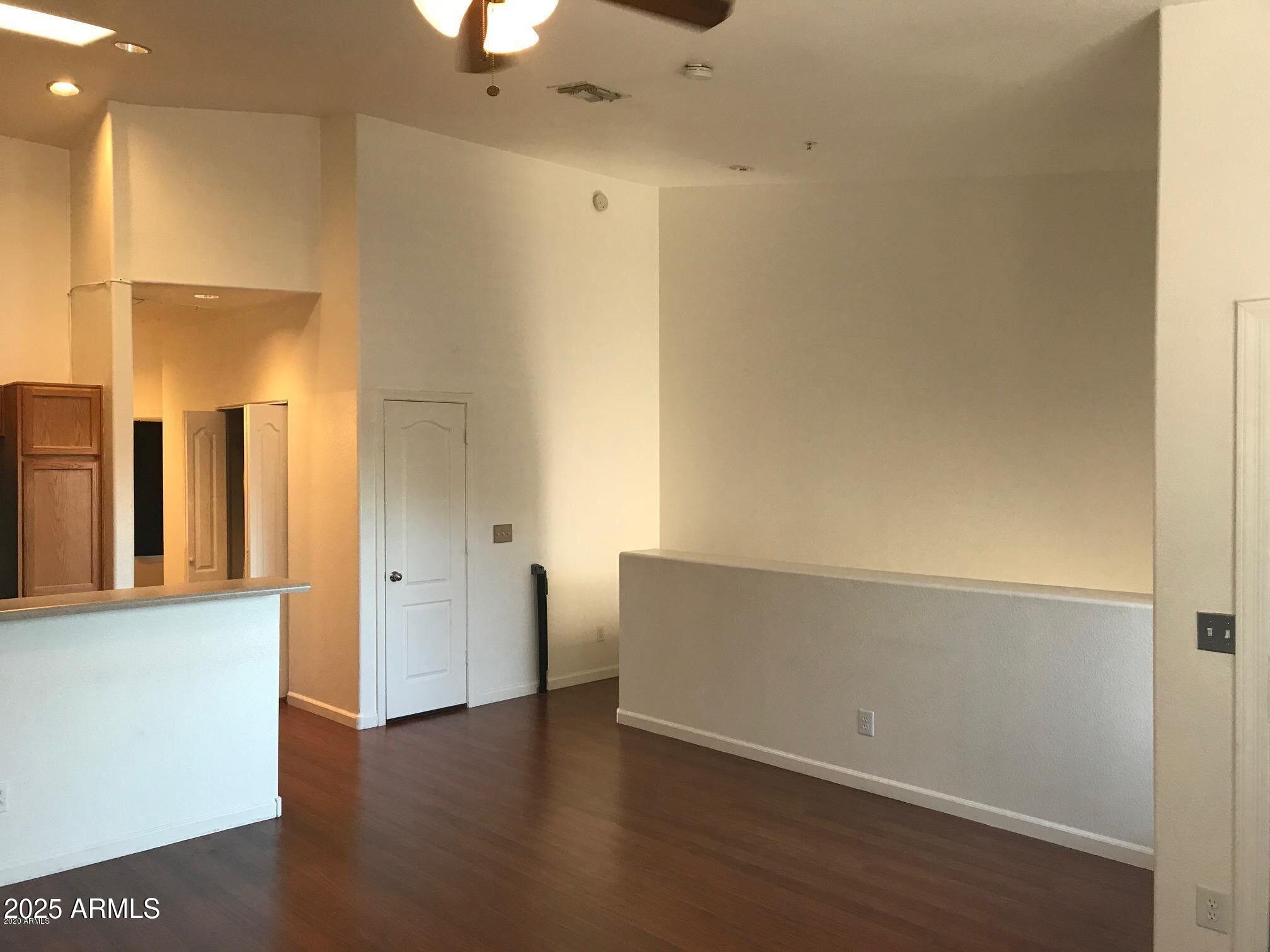 1406 W Emerald Avenue Unit 115