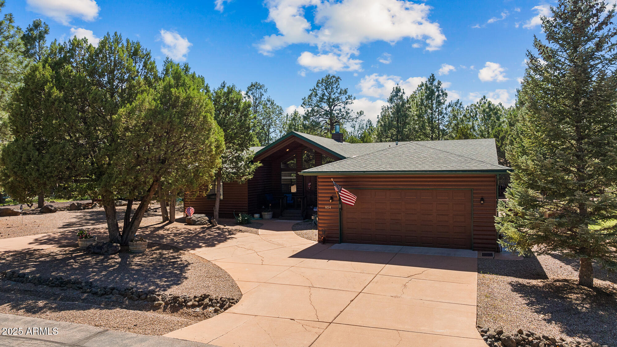 854 Pine Creek Circle