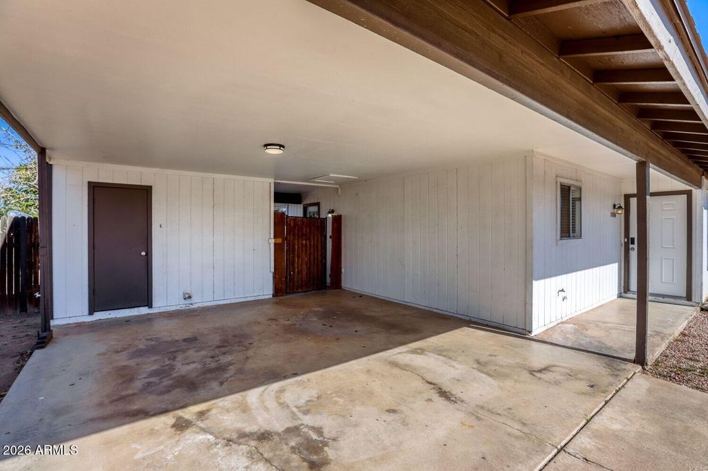 Photo of 1050 E Osage Avenue, Apache Junction, AZ 85119 (MLS # 6982703)