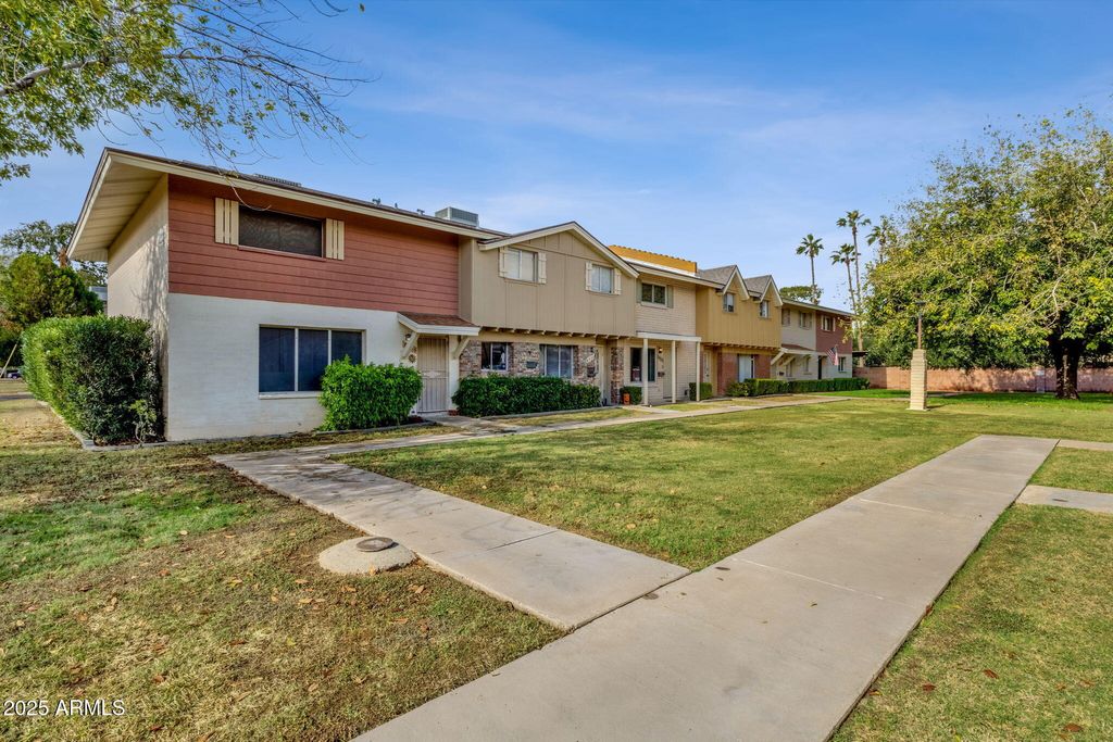 Photo of 8430 E Montebello Avenue, Scottsdale, AZ 85250 (MLS # 6949302)