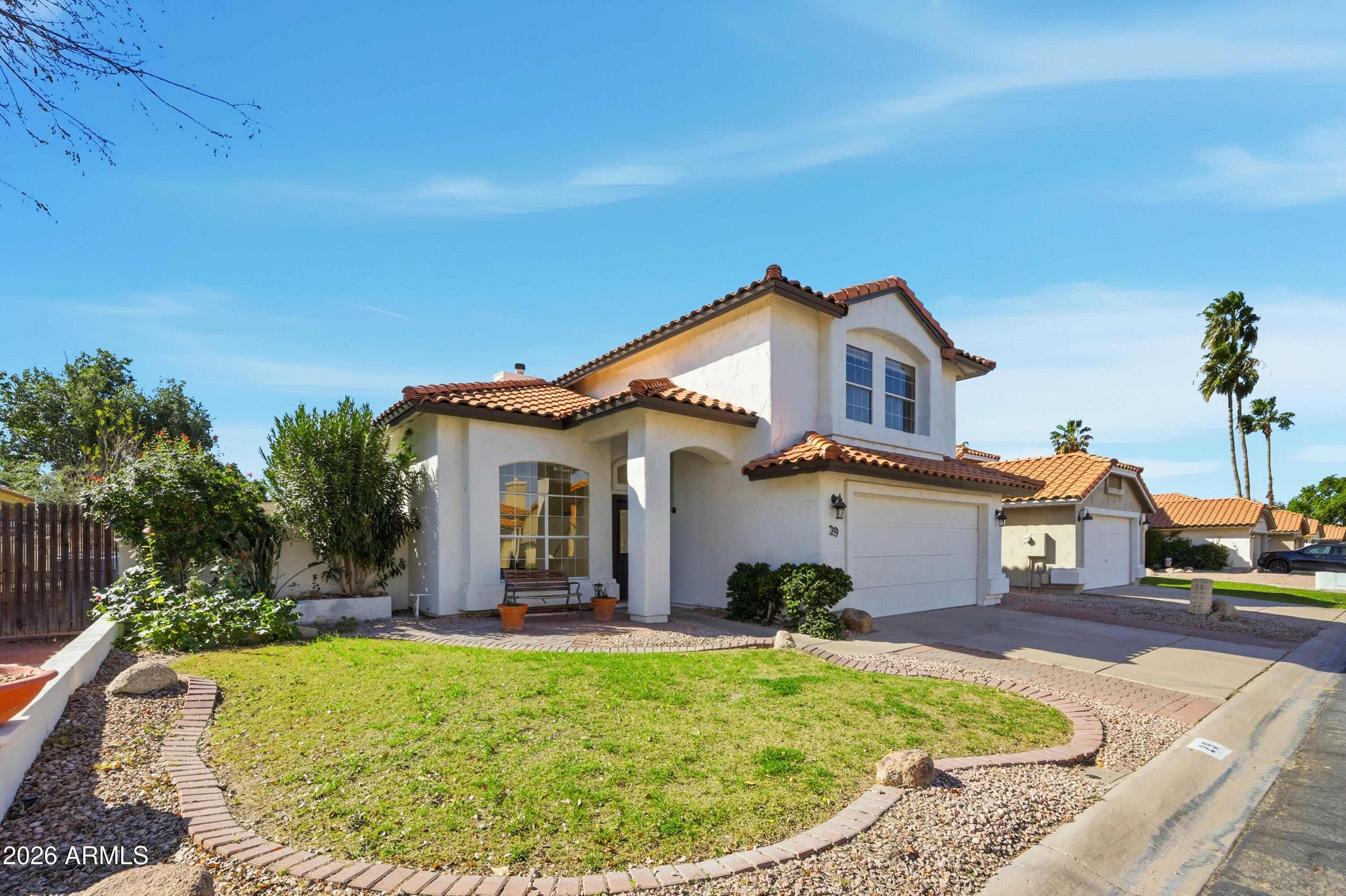 2560 N LINDSAY Road 29