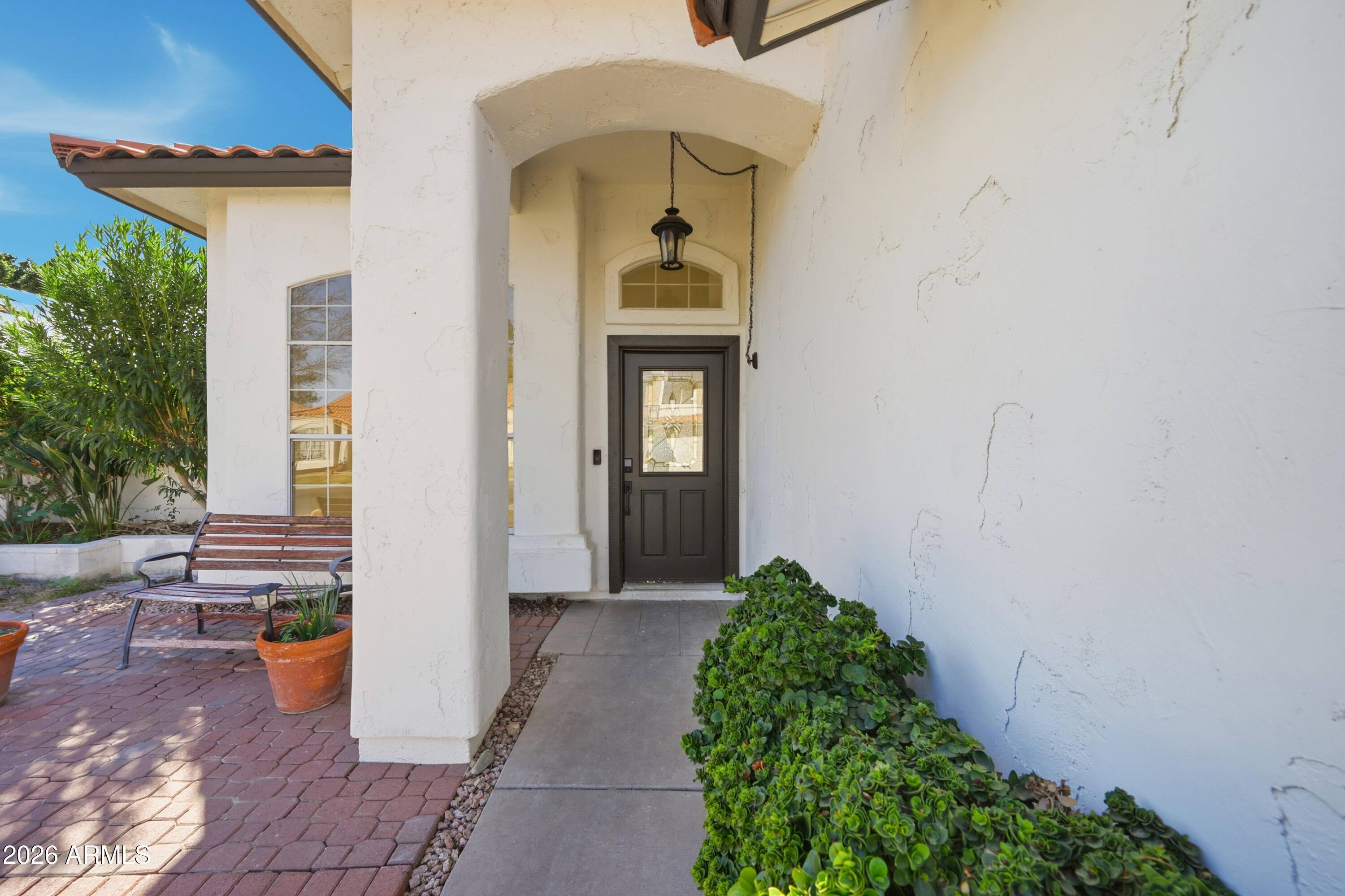 2560 N LINDSAY Road 29