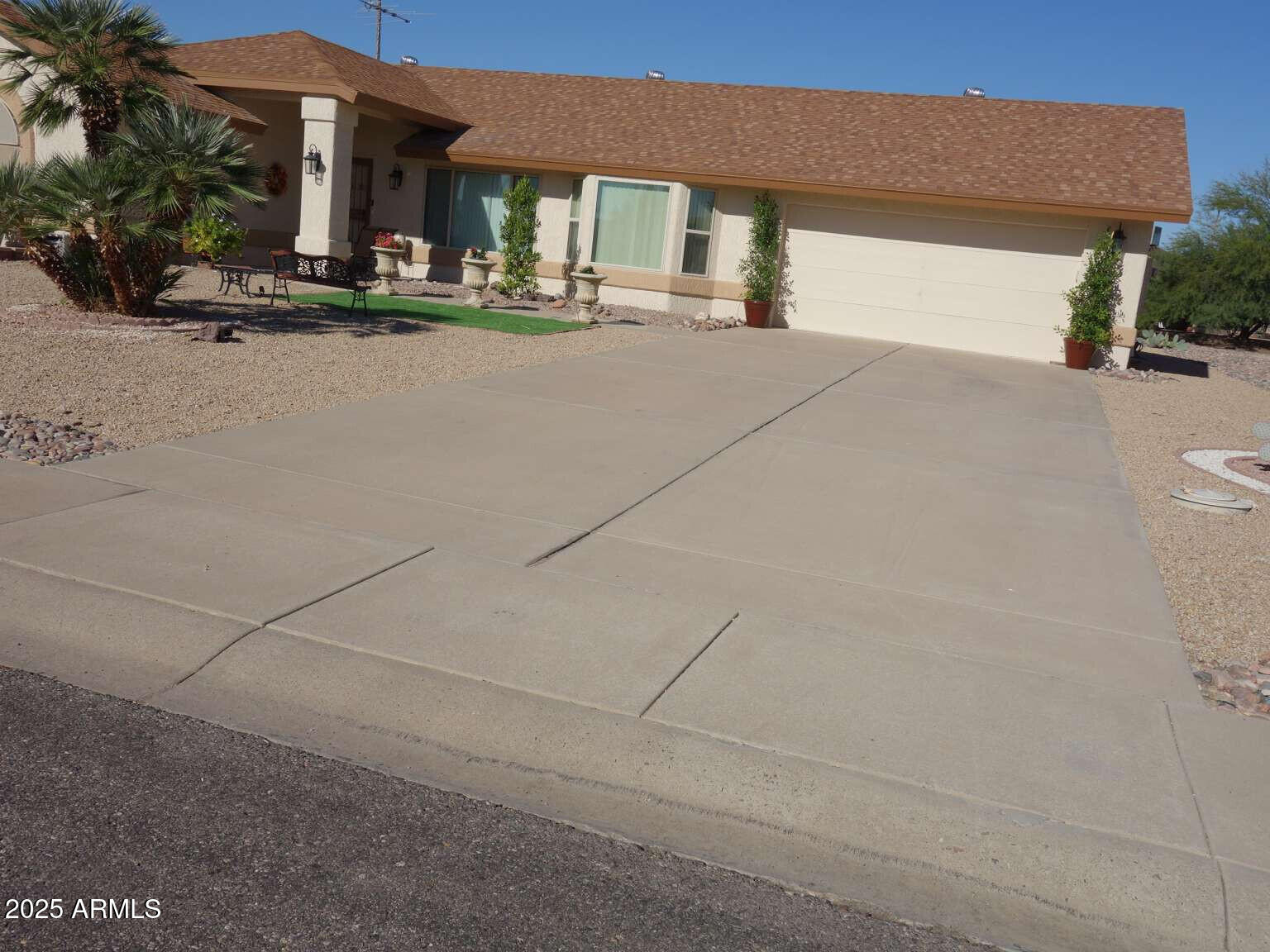 18802 N SUNCREST Court