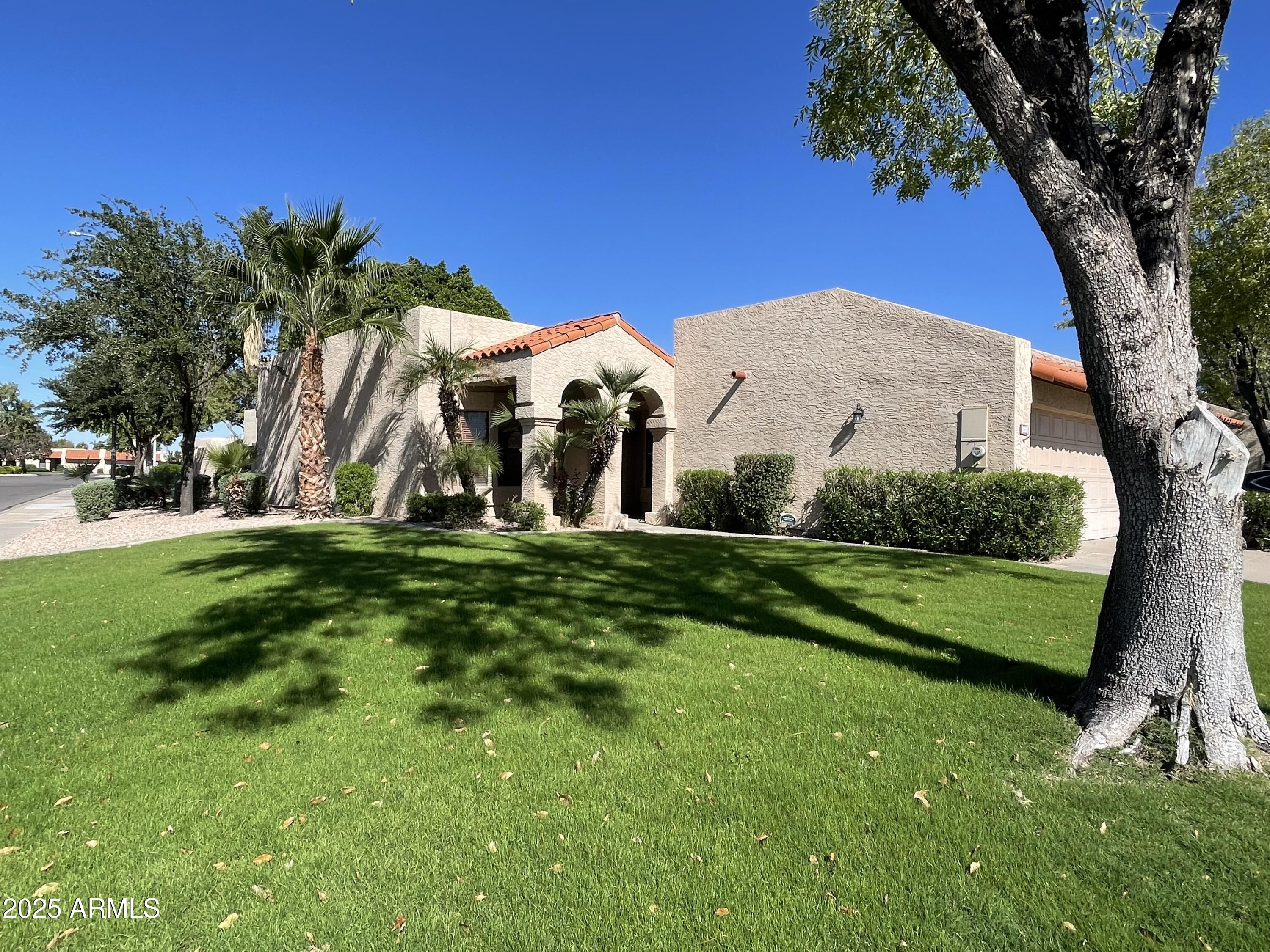 898 W STERLING Place