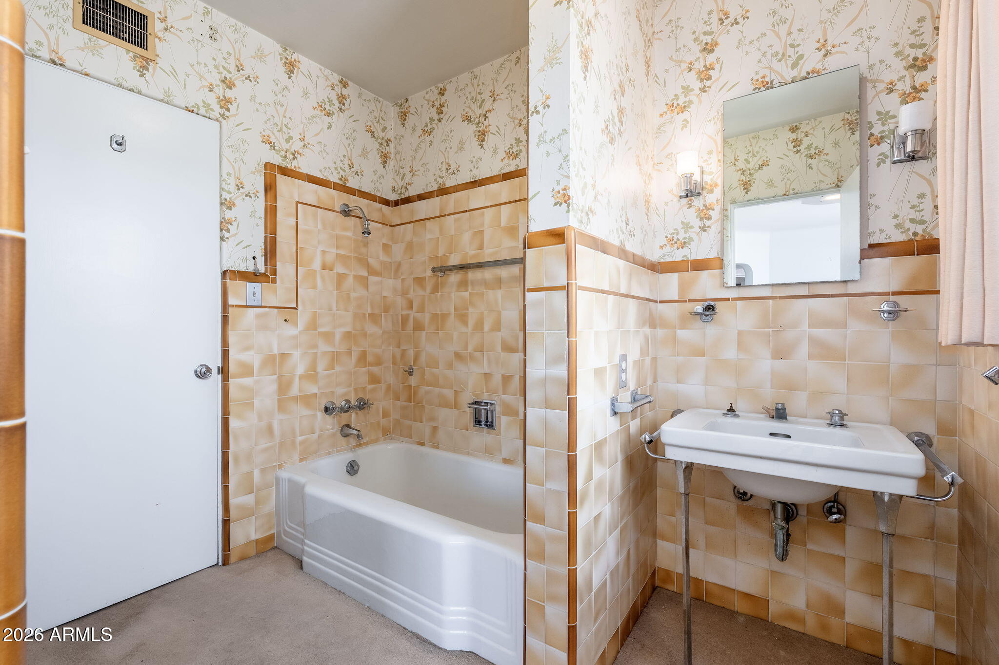 WEST ENCANTO - Residential