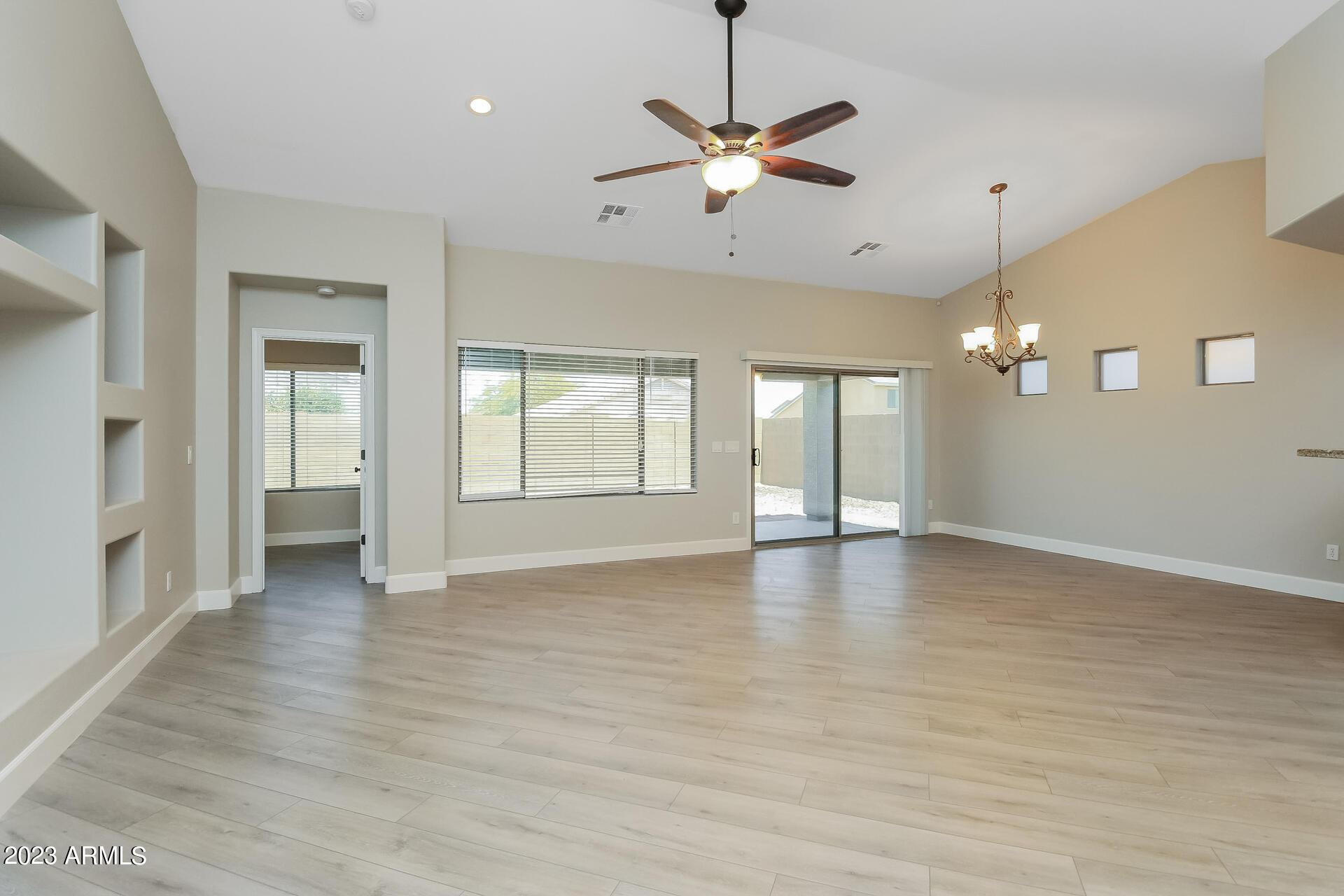 1846 W Half Moon Circle