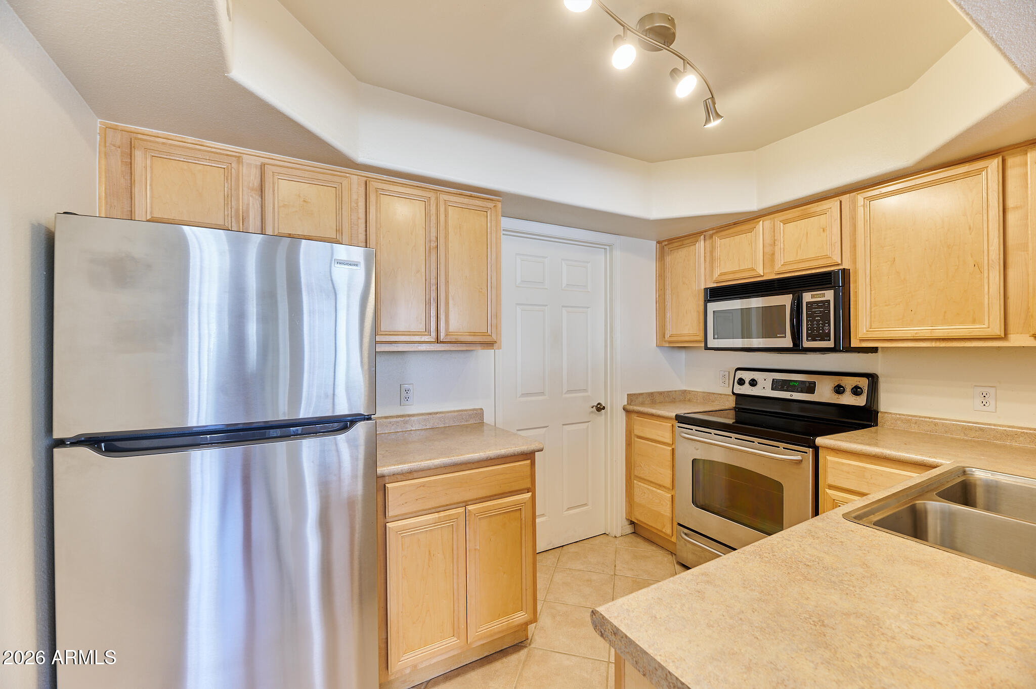 17017 N 12TH Street 1043